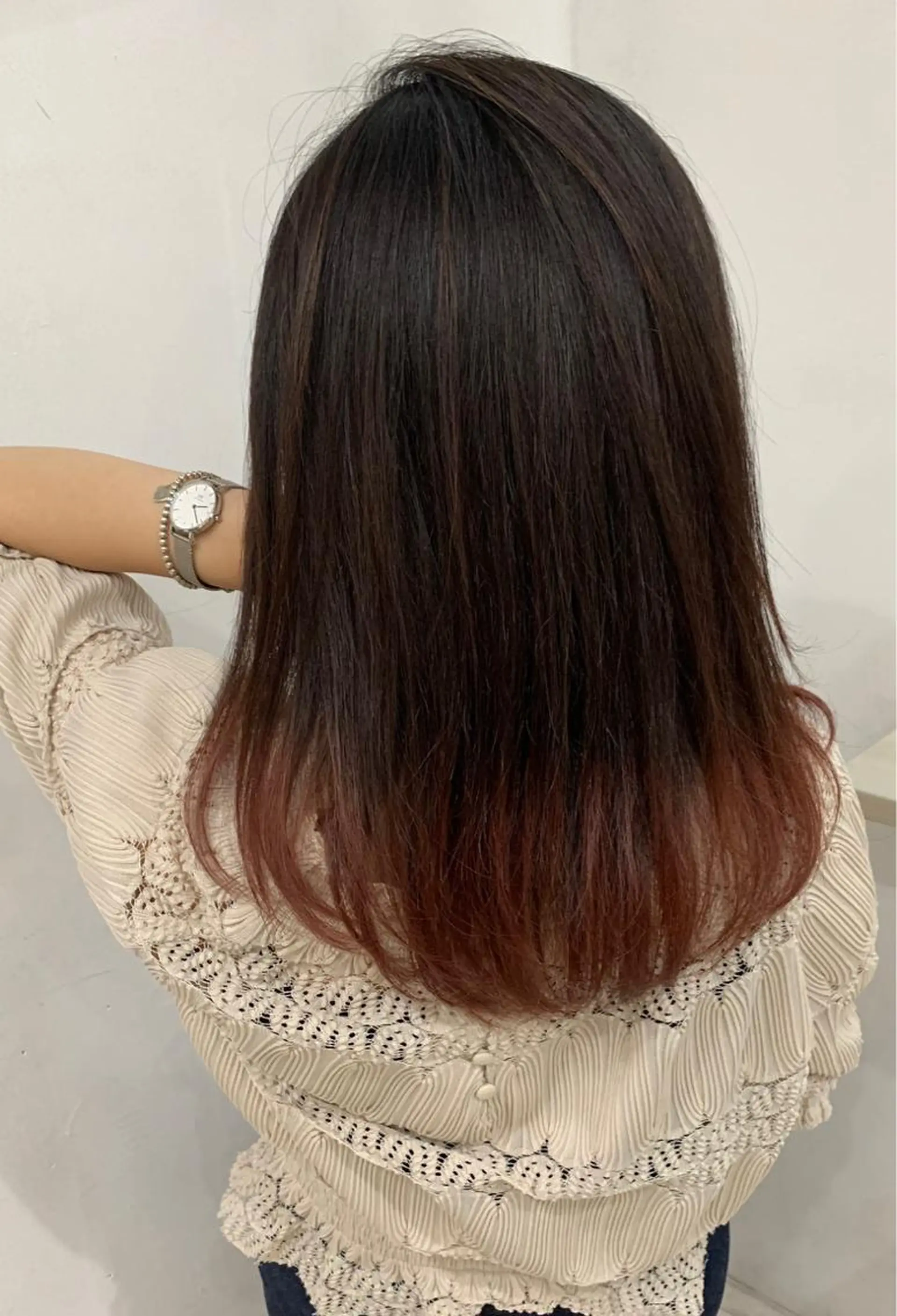 ロング カラー アッシュ バレイヤージュ ブリーチ デザインカラー グレージュ カット ヘアカラー 京都大人女性ショート 徒歩1分/秋山のヘアスタイル