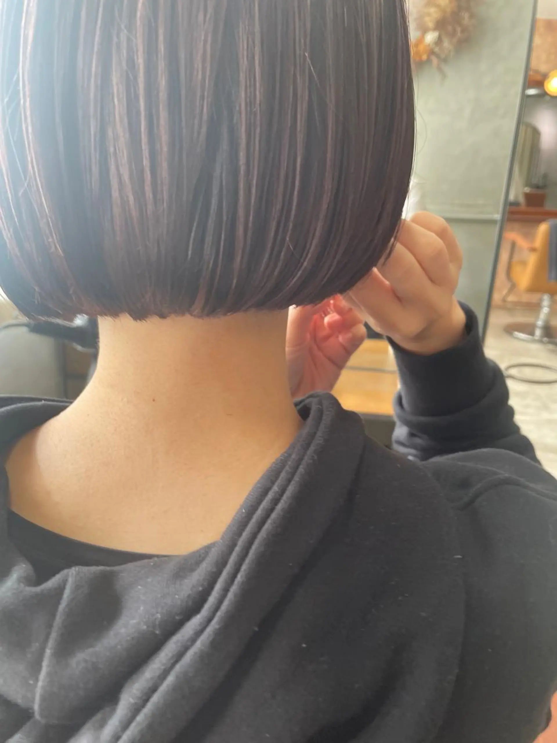 ショート ボブ カット ヘアカラー トリートメント さの あやねのヘアスタイル