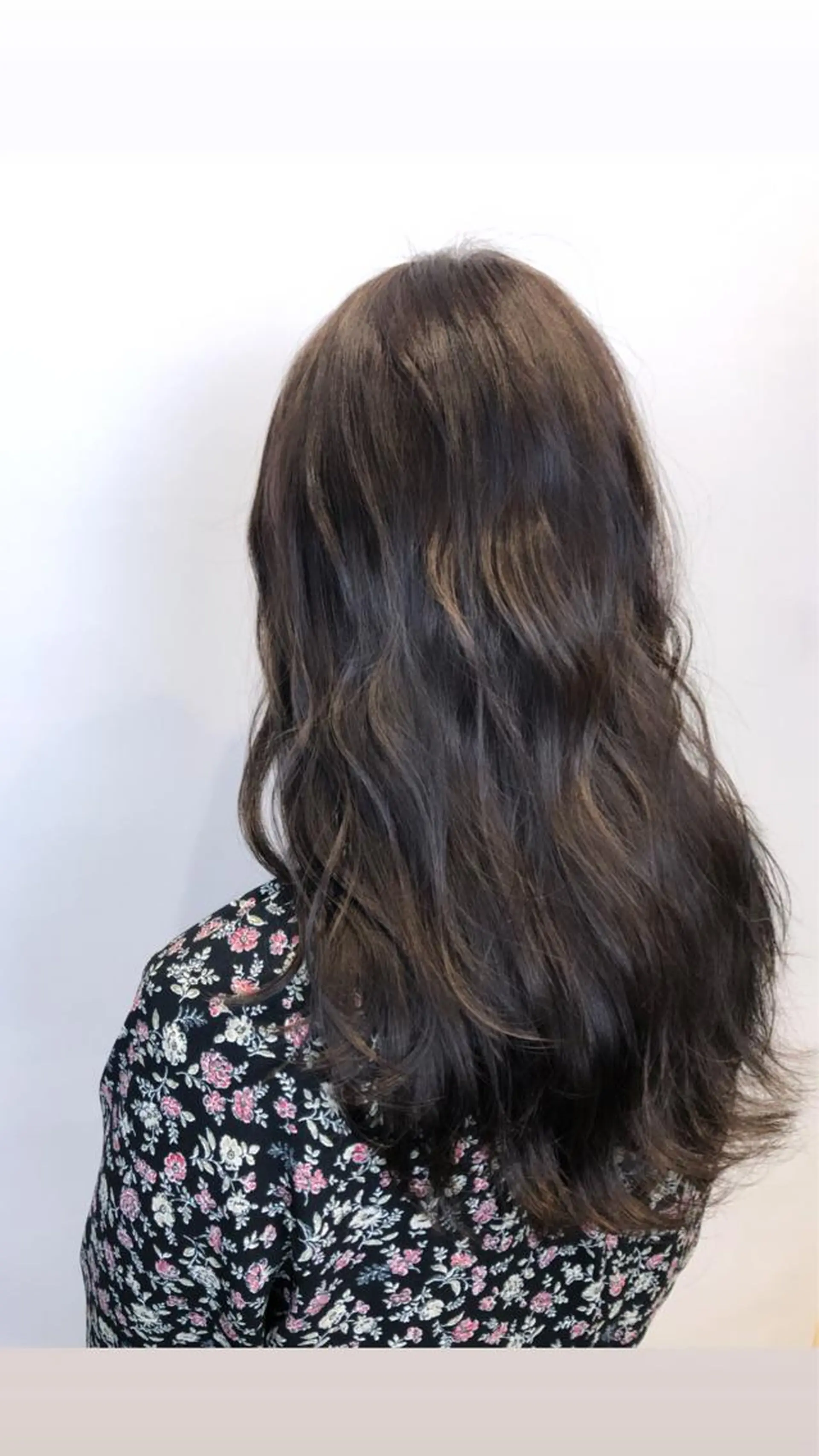 ロング カラー 石毛 ひかるのヘアスタイル