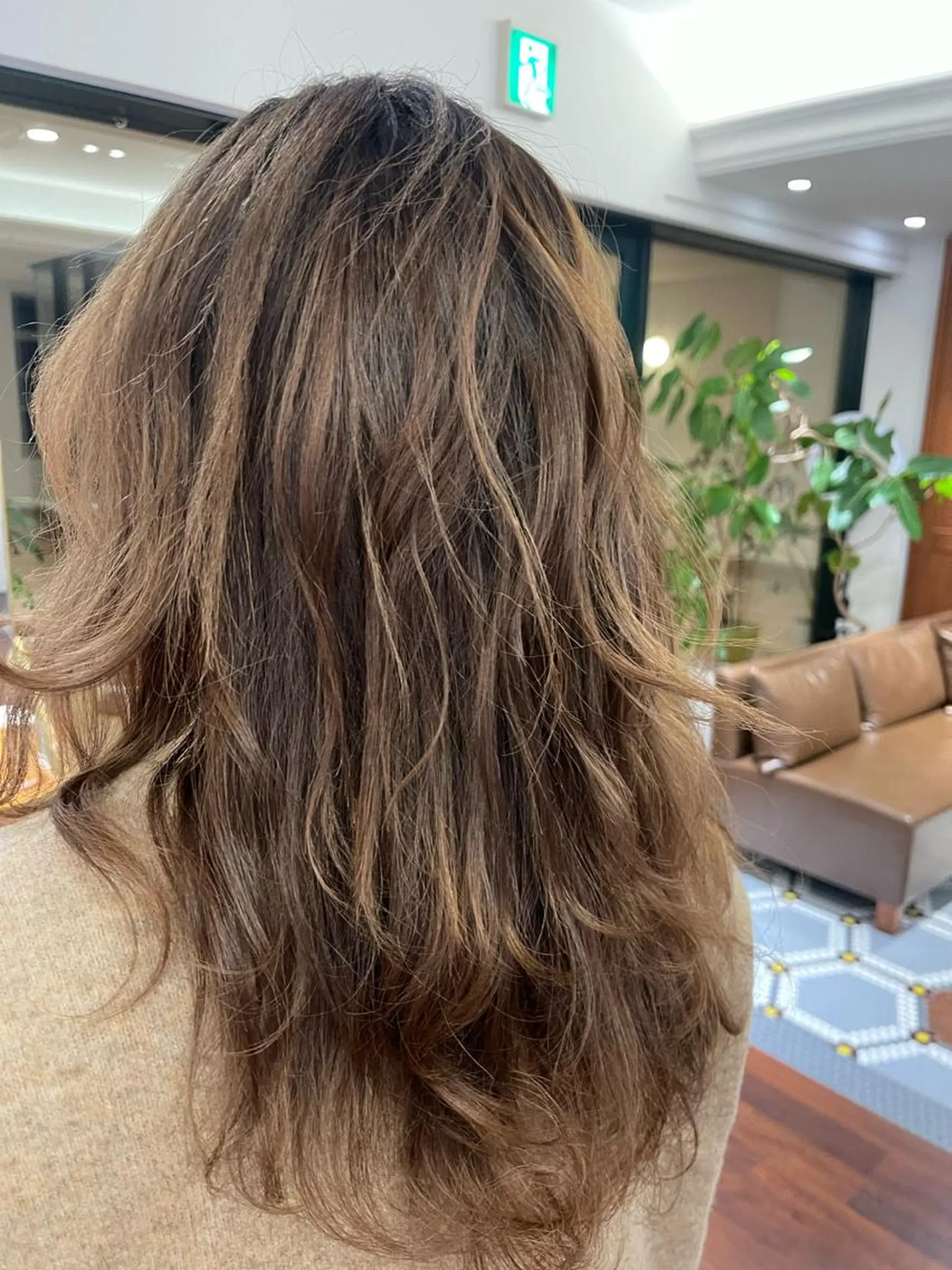 ロング BEAUTRIUM所属・大前斗夢(リクエスト にて予約下さい)のヘアスタイル