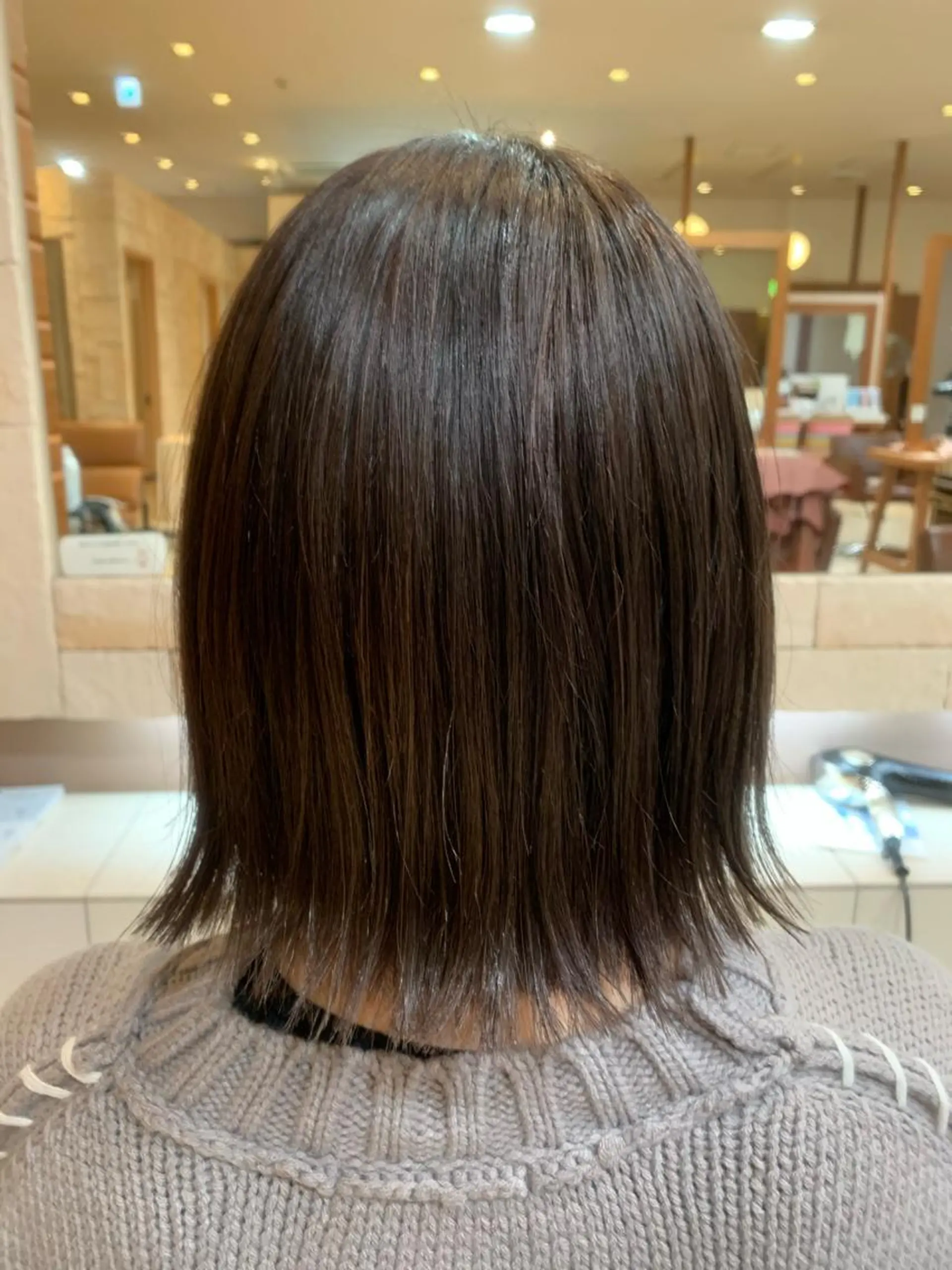 ショート カラー 切りっぱなしボブ ボブ 外ハネヘア カット ヘアカラー トリートメント 川崎レイヤーカット /江口真正のヘアスタイル