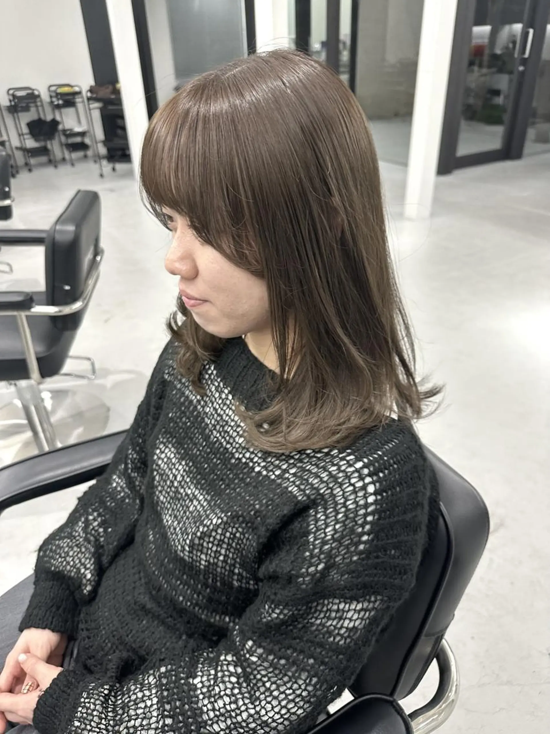 セミロング ミルクティーベージュ 新潟万代/MANA♡のヘアスタイル