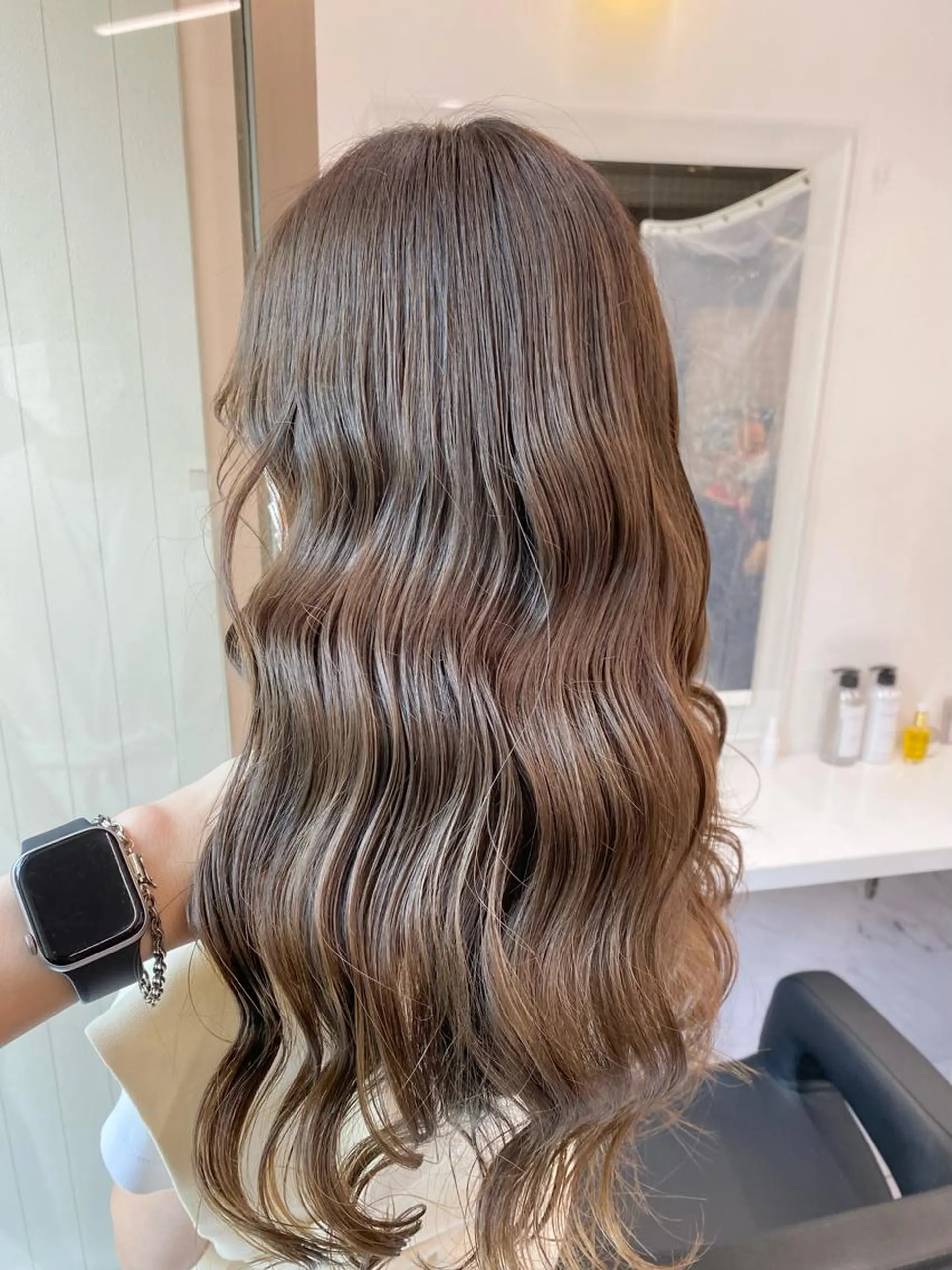 セミロング カラー レイヤー/韓国❣️ 髪質改善/亘紘輝のヘアスタイル