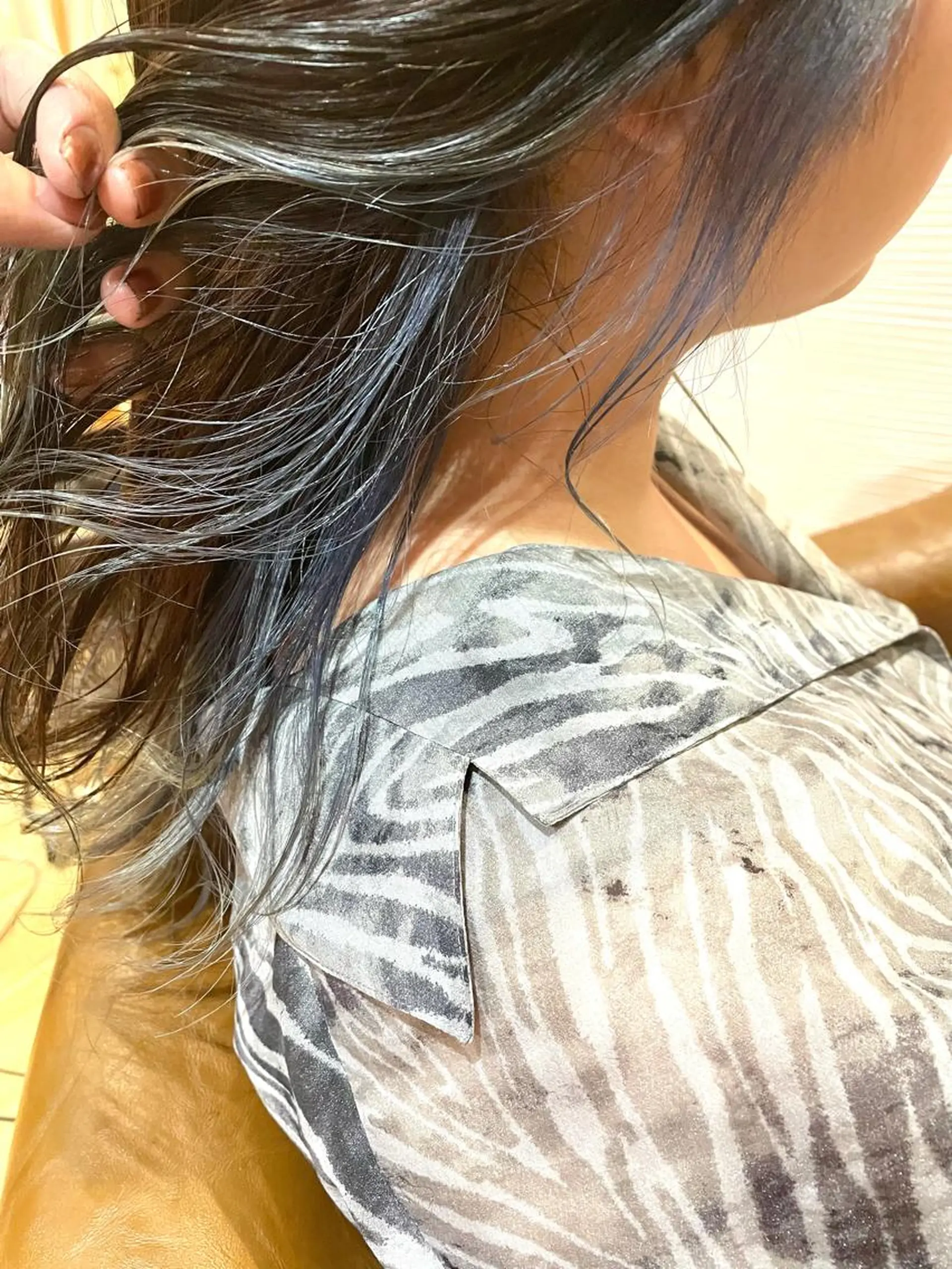 ミディアム カラー ブルーカラー インナーカラー ヘアカラー 北九州美容室 🕊️わかな✂︎のヘアスタイル