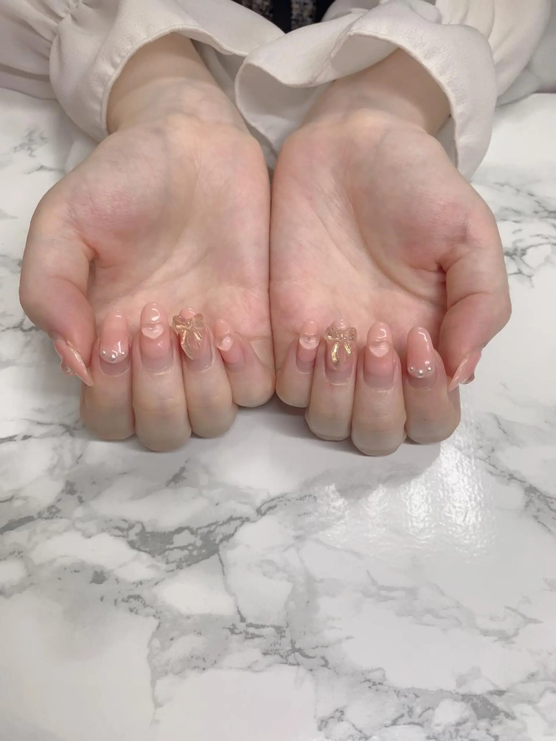 ネイル はな💎ネイル ワンホン、長さ出しのネイルデザイン