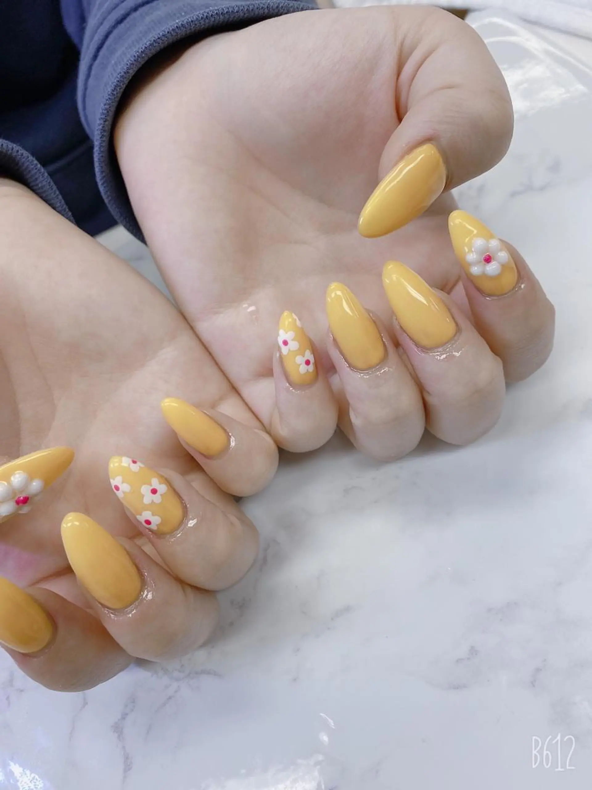 ミディアム ハンドネイル JNA認定講師🌸 RIEのネイルデザイン