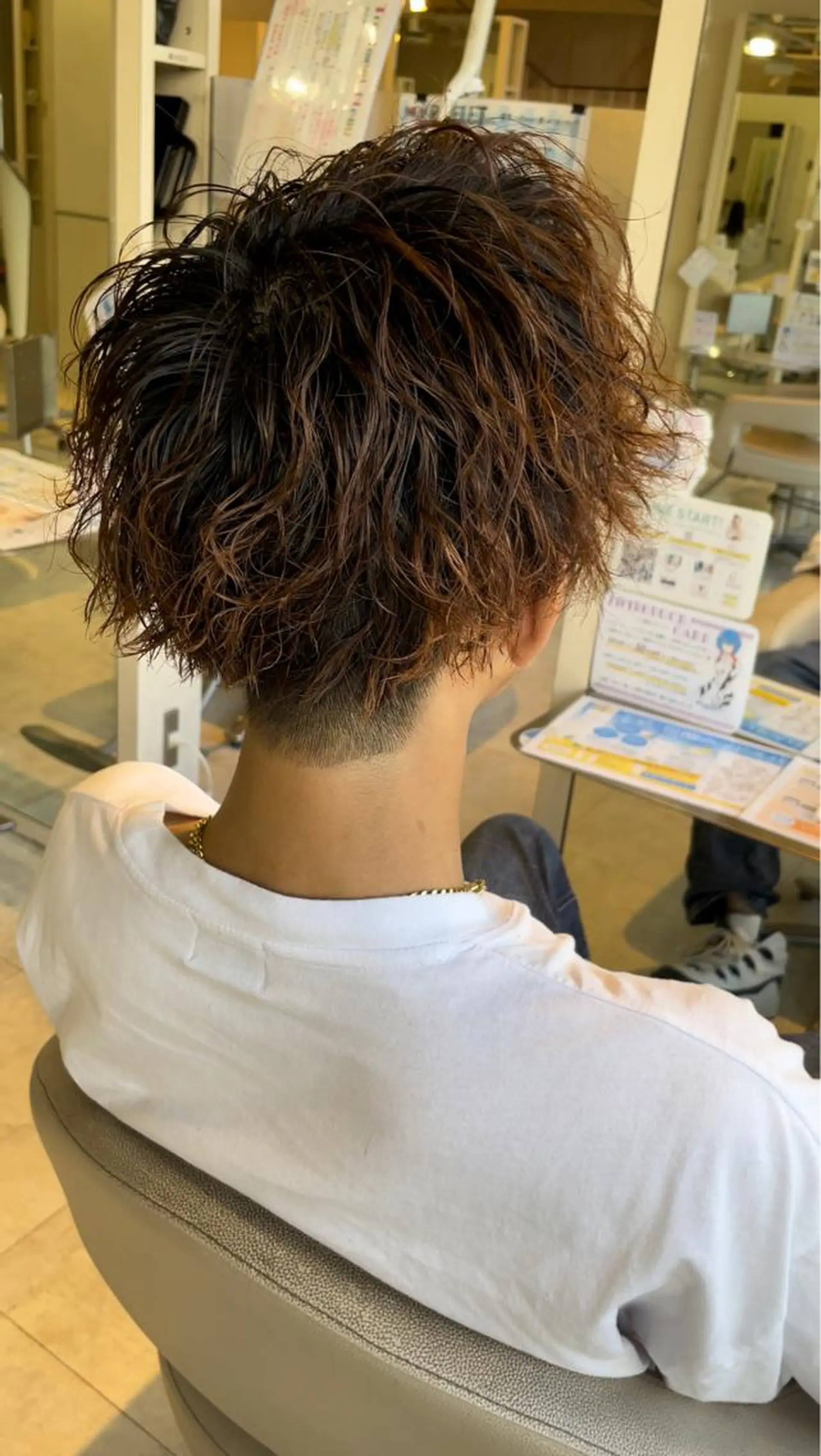 メンズ カット パーマ 本田 卓也のヘアスタイル