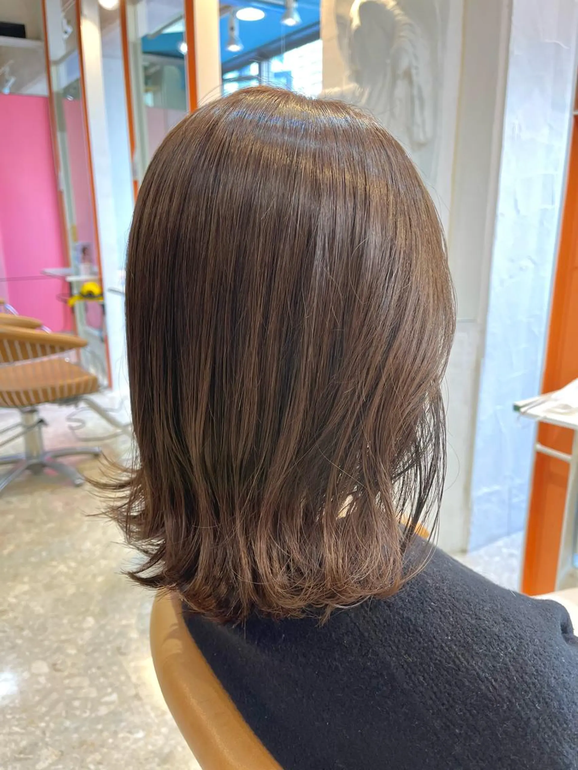 ミディアム カラー カット ヘアカラー うしだ かおるのヘアスタイル