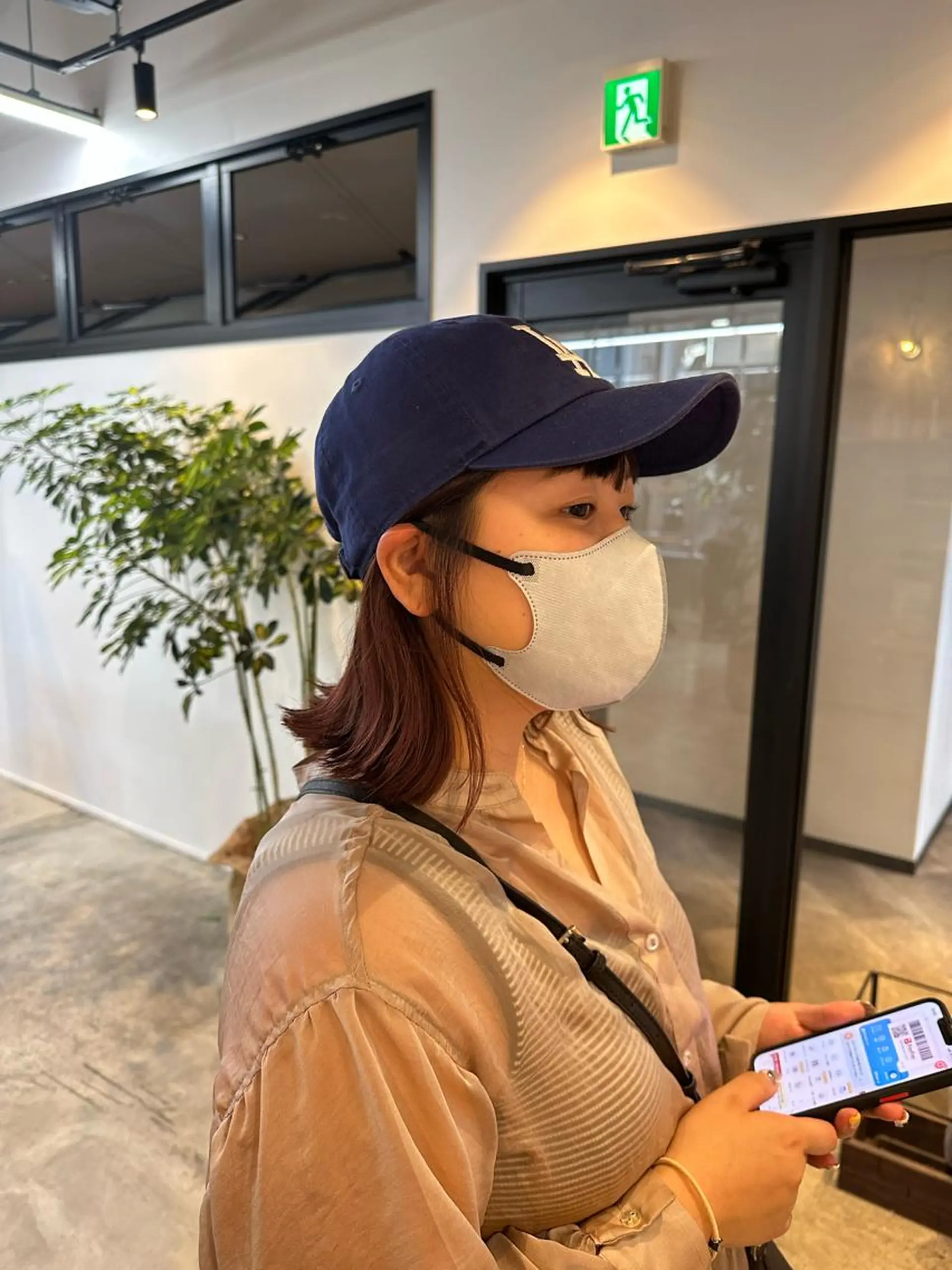 ミディアム カラー yuika .のヘアスタイル