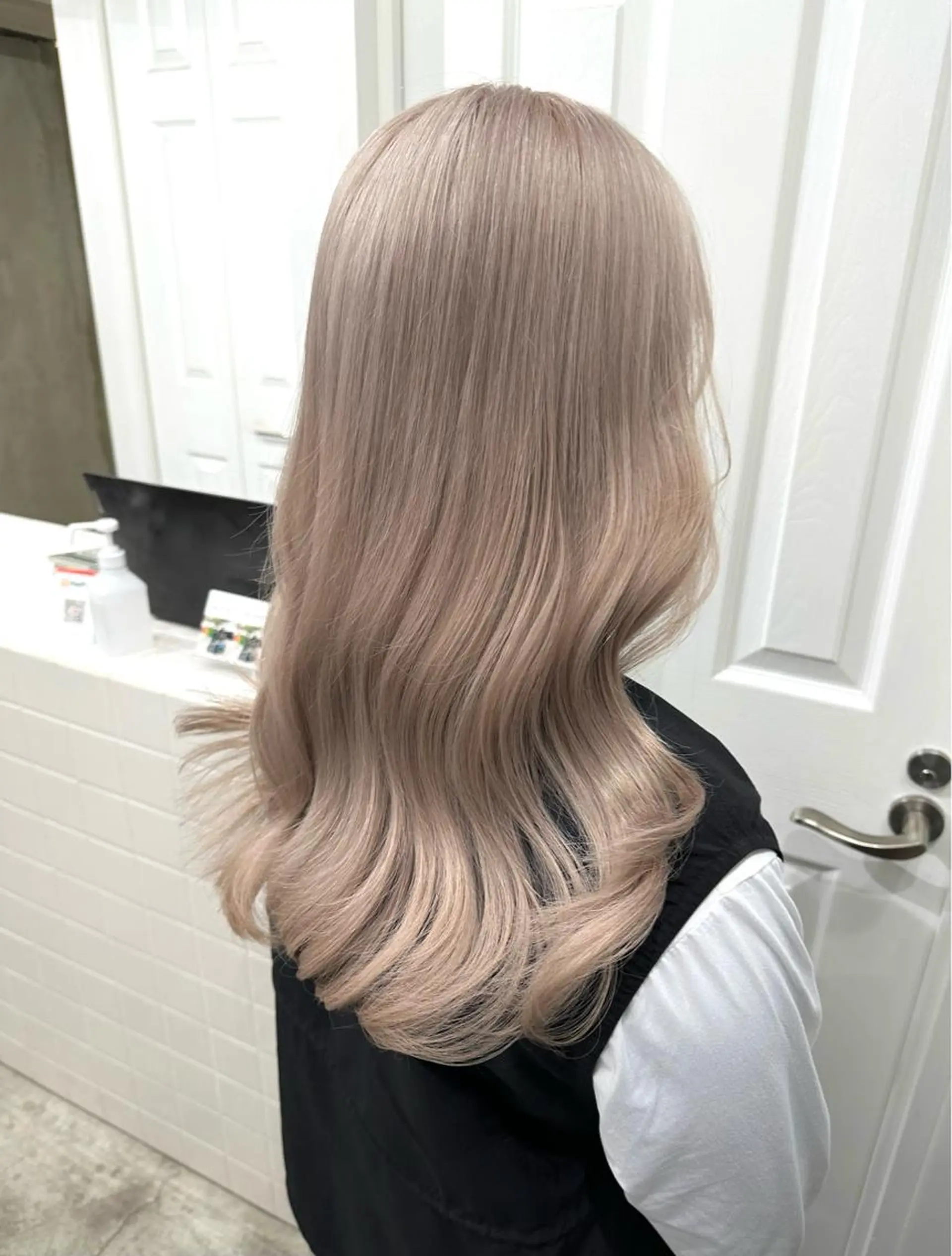 ミディアム カラー パーマ ヘアアレンジ メンズ 抜きっぱなしブロンド ササキカズマのヘアスタイル