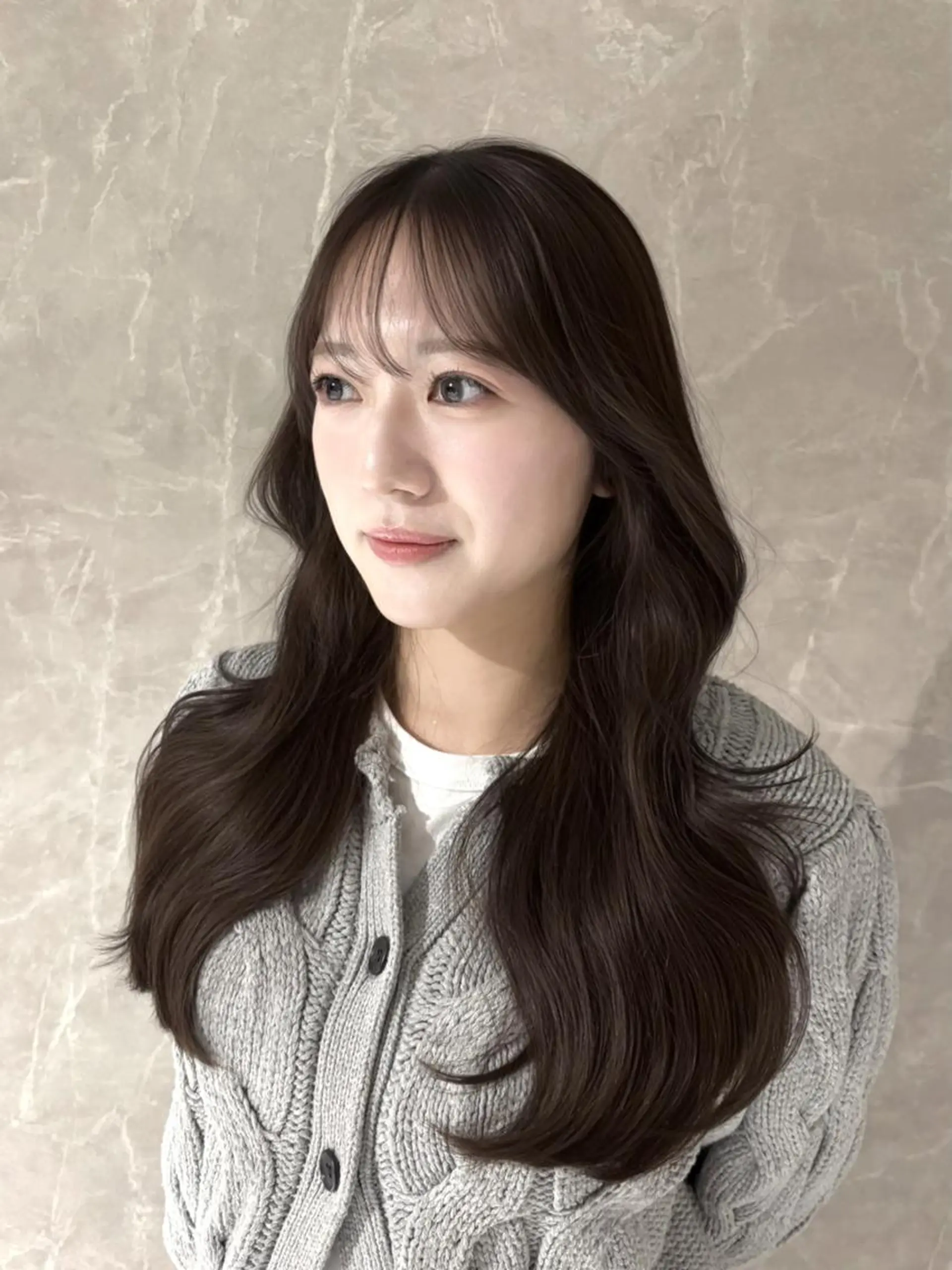 ロング くびれヘア くびれレイヤー レイヤーカット 🎗️comoda 神戸三宮 髪質改善のヘアスタイル