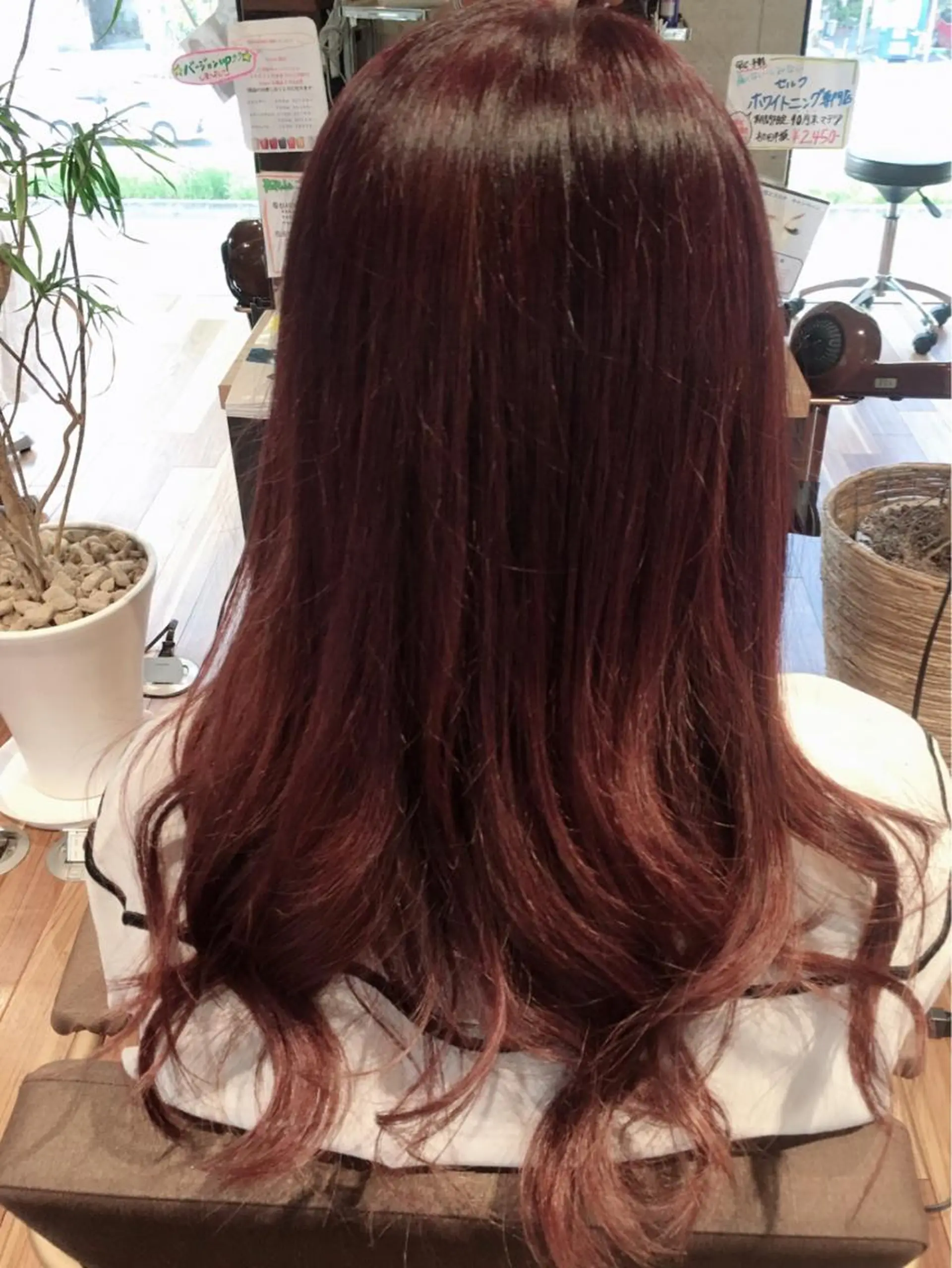 カラー ブリーチ グラデーションカラー GO TODAY SHAiRE SALON 梅田店所属・3ヶ月持ちが良い ボブ/ショートのヘアスタイル