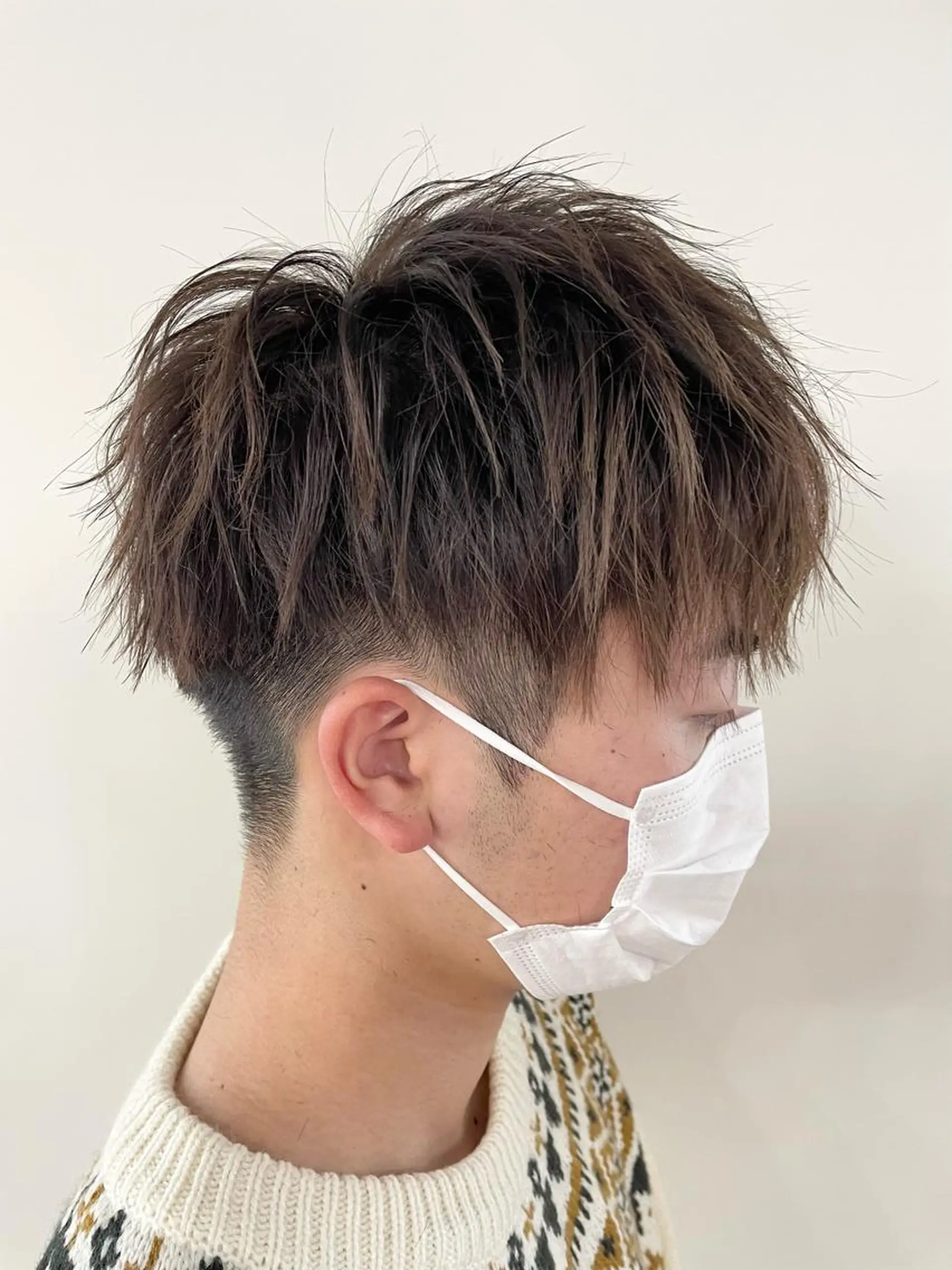 ショート カラー メンズ メンズブリーチ メンズパーマ ベージュカラー ブリーチ カット ヘアカラー FLAGS YAMATOのヘアスタイル