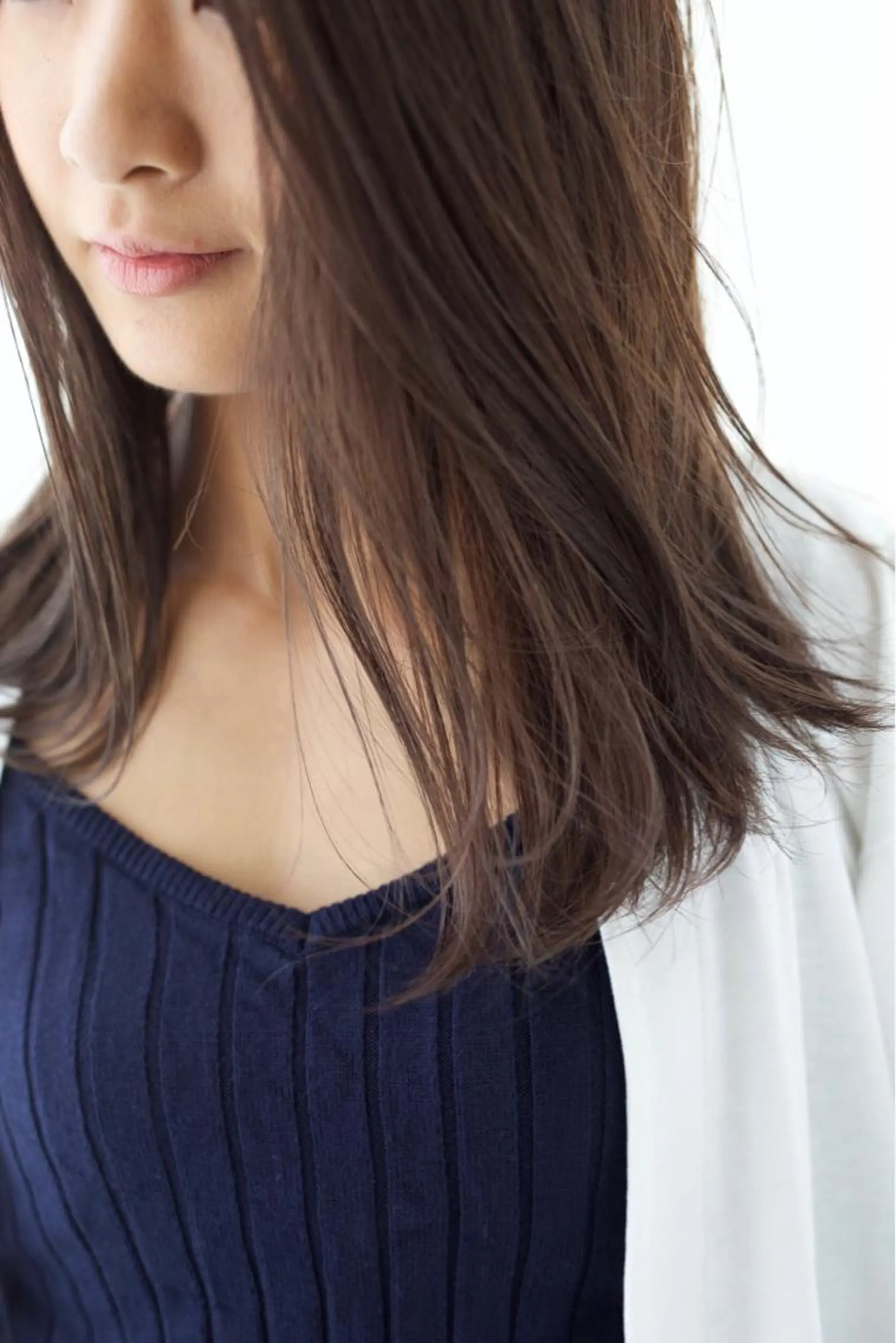 セミロング カラー fio マナミのヘアスタイル