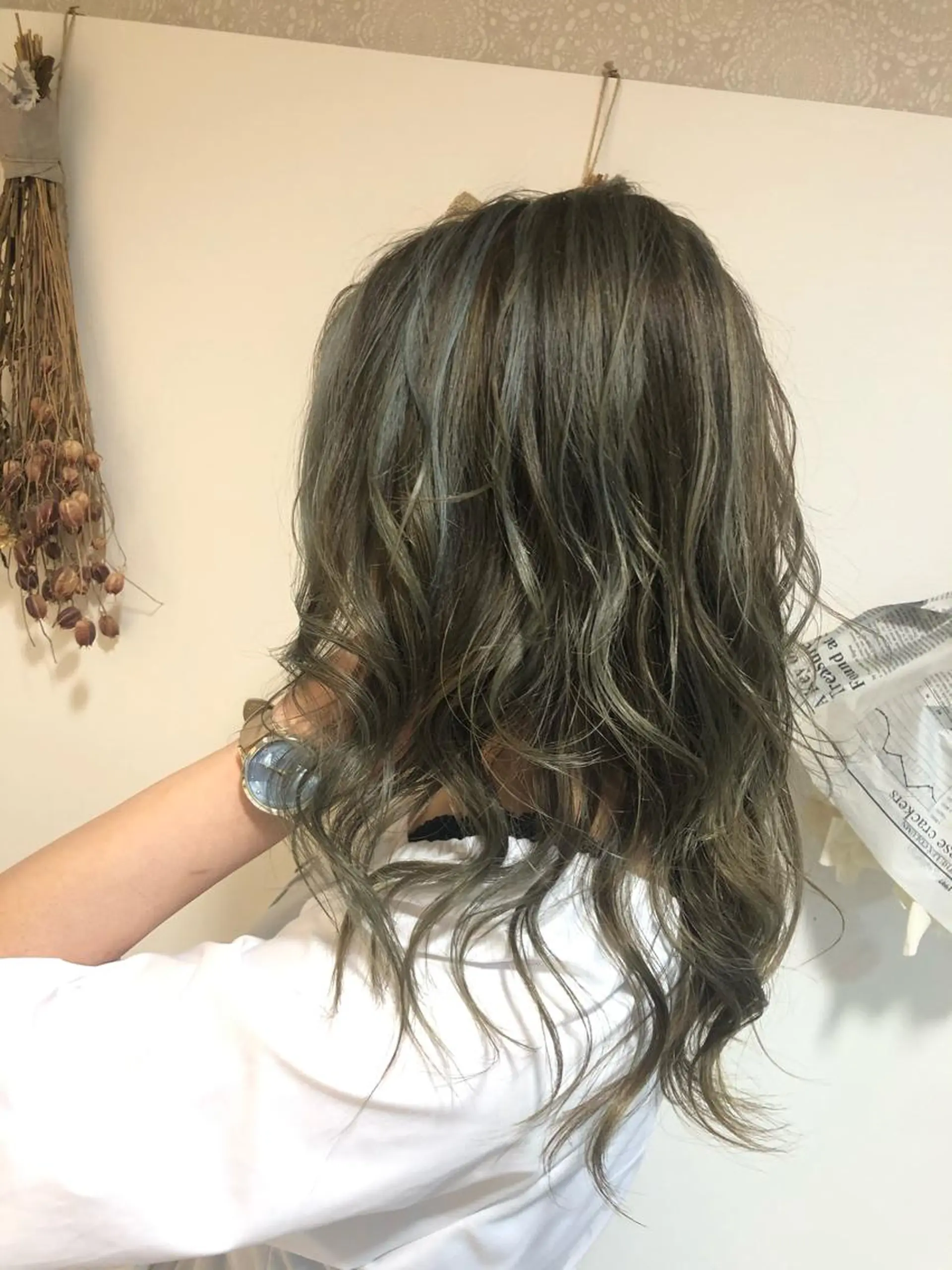 ロング アッシュ ハイライト ブリーチ/髪質改善 NYNY大久保のヘアスタイル