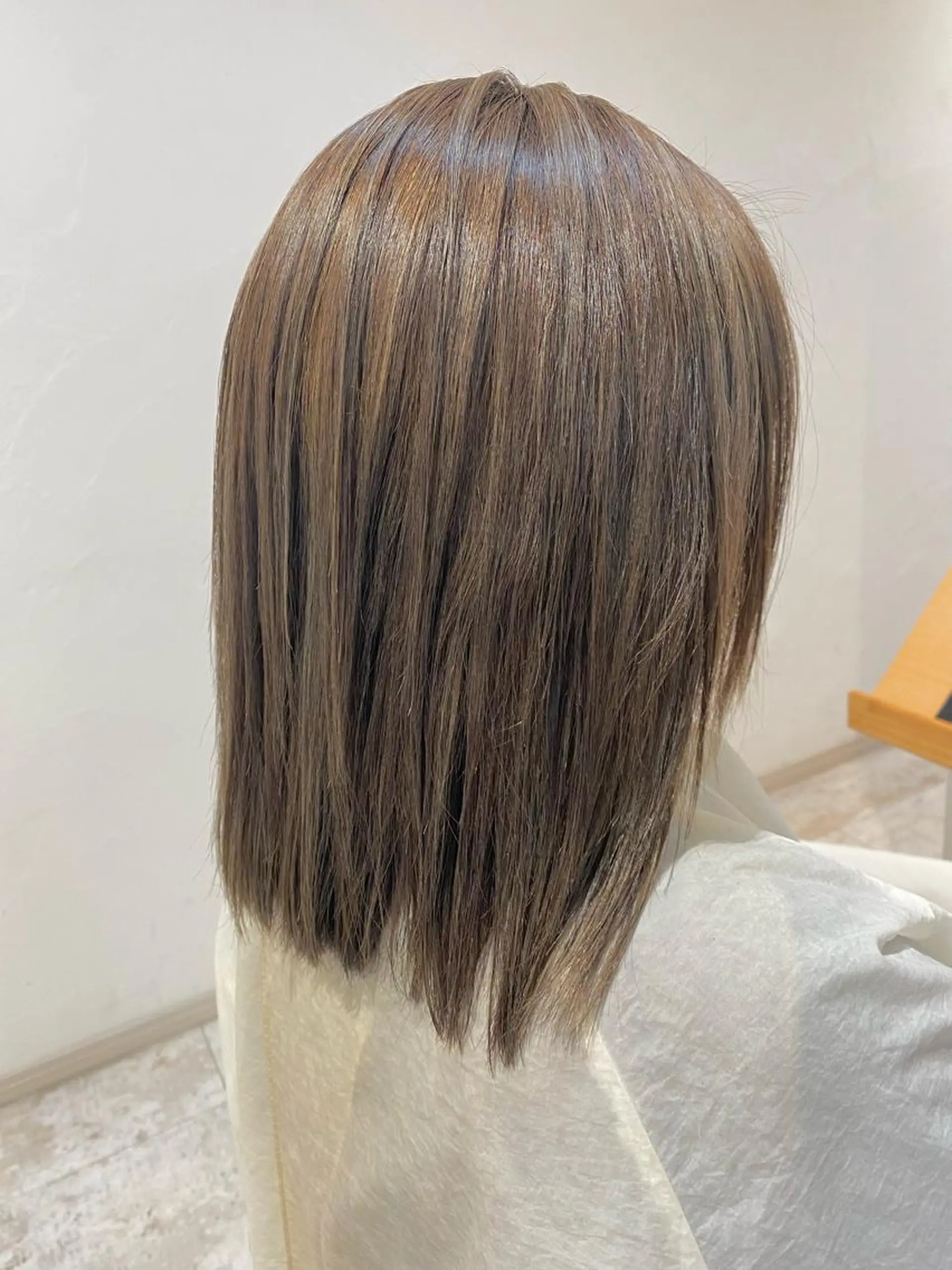 セミロング カラー Design Color🐰アユミのヘアスタイル