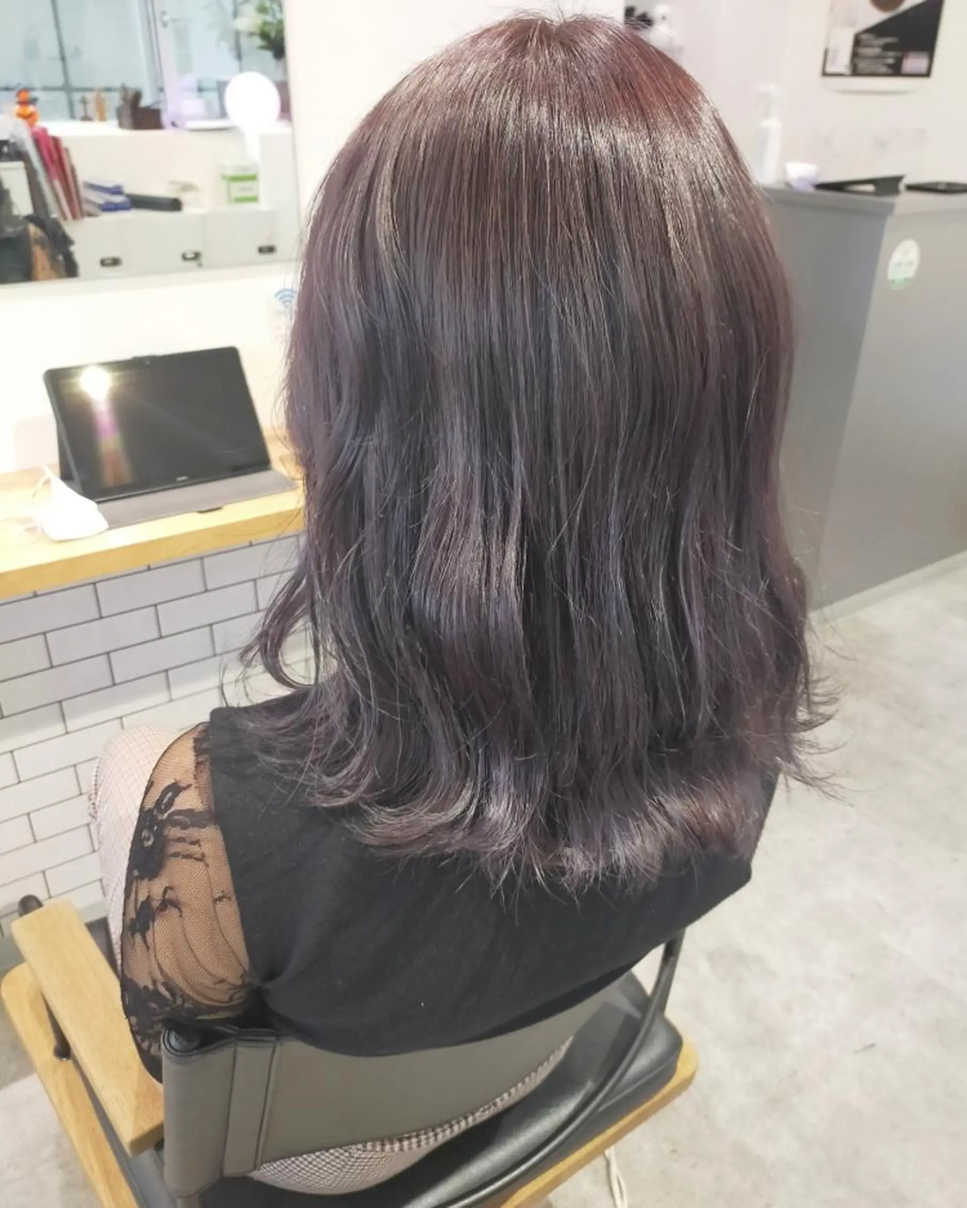 セミロング カラー アッシュ ラベンダーカラー ラベンダーアッシュ JIL BLAN 京都所属・RU RIのヘアスタイル