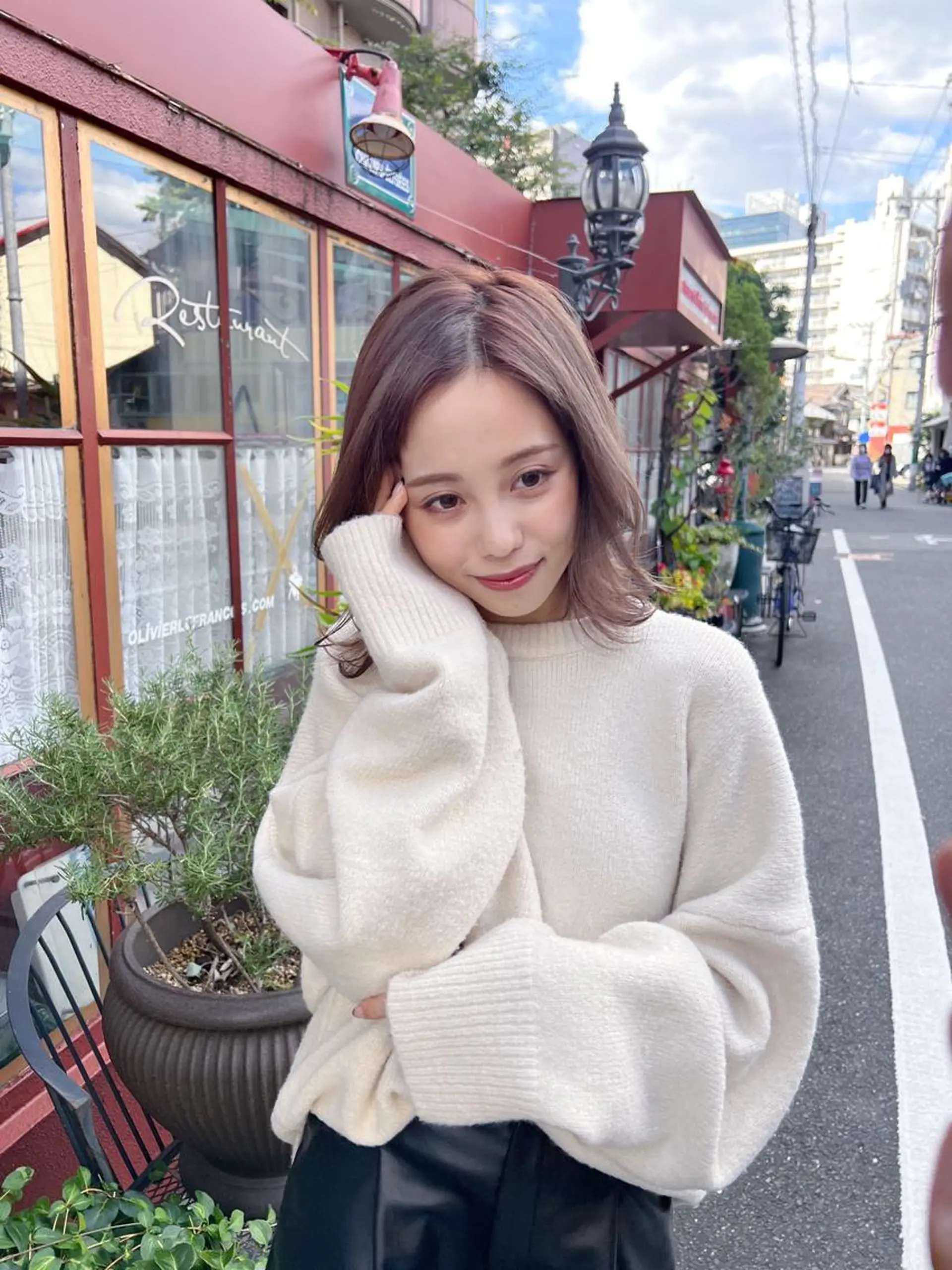 カラー REAL【レアル】所属・グレージュ/透け感 カラー/透明感カラーのヘアスタイル