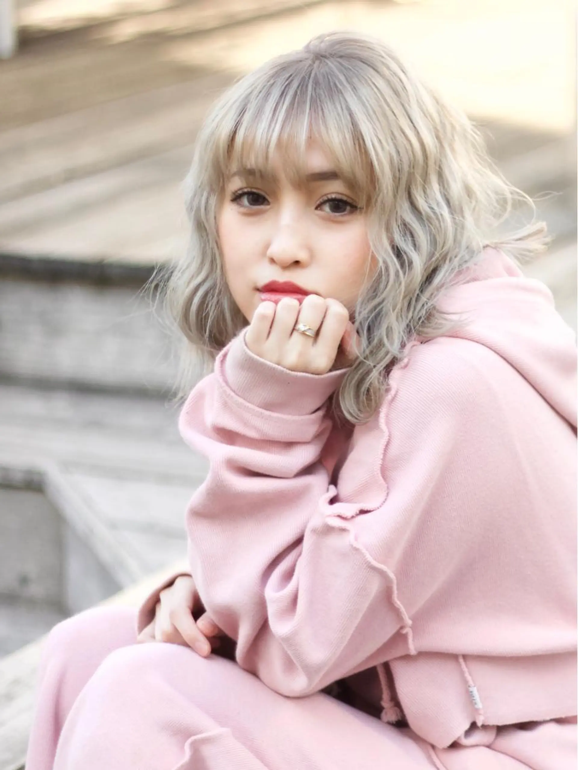 ミディアム カラー 🌈艶ハイトーン🌈 心を込めます🤝涼介のヘアスタイル