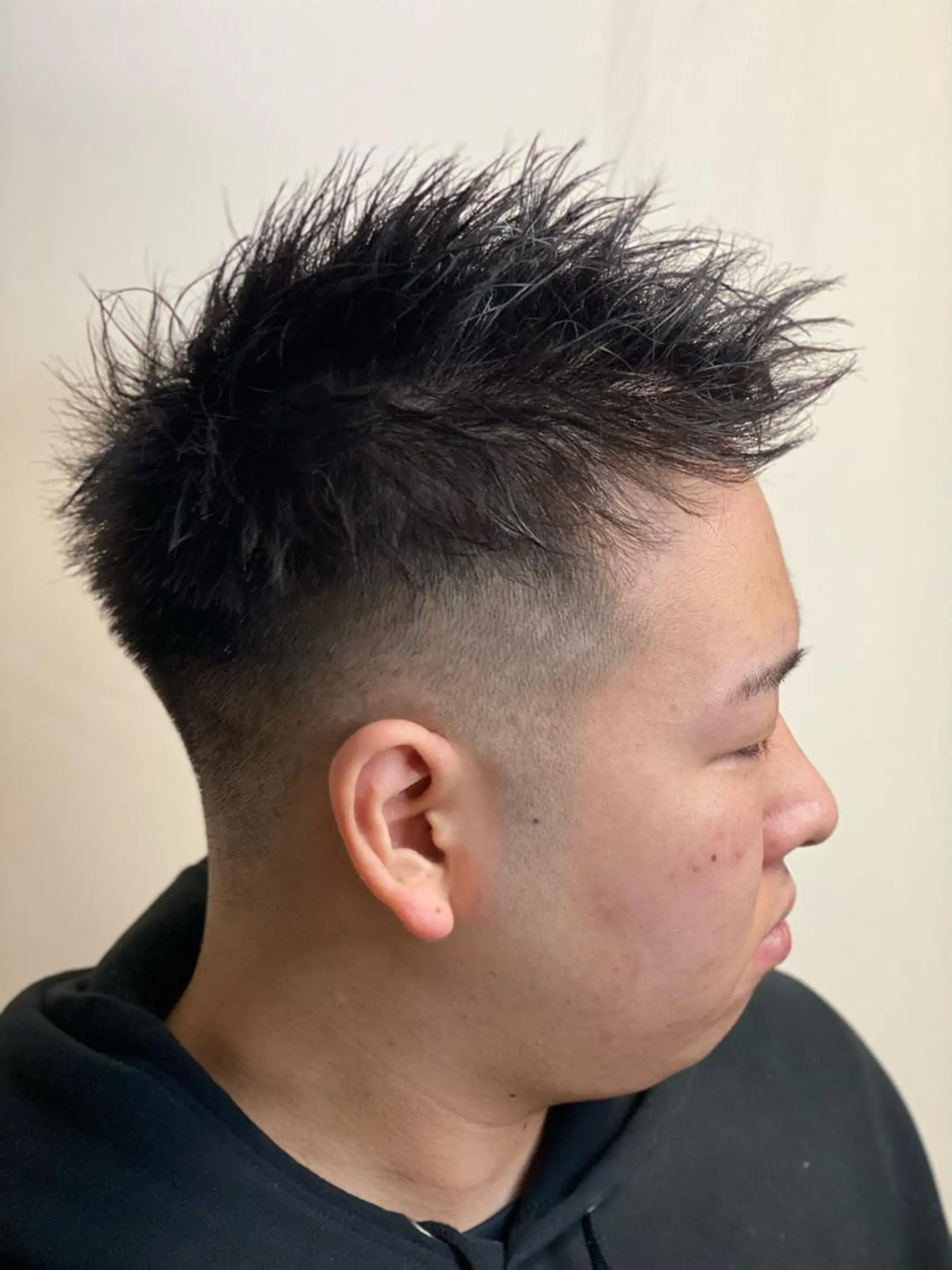 ショート パーマ メンズ 浅見 天翔のヘアスタイル