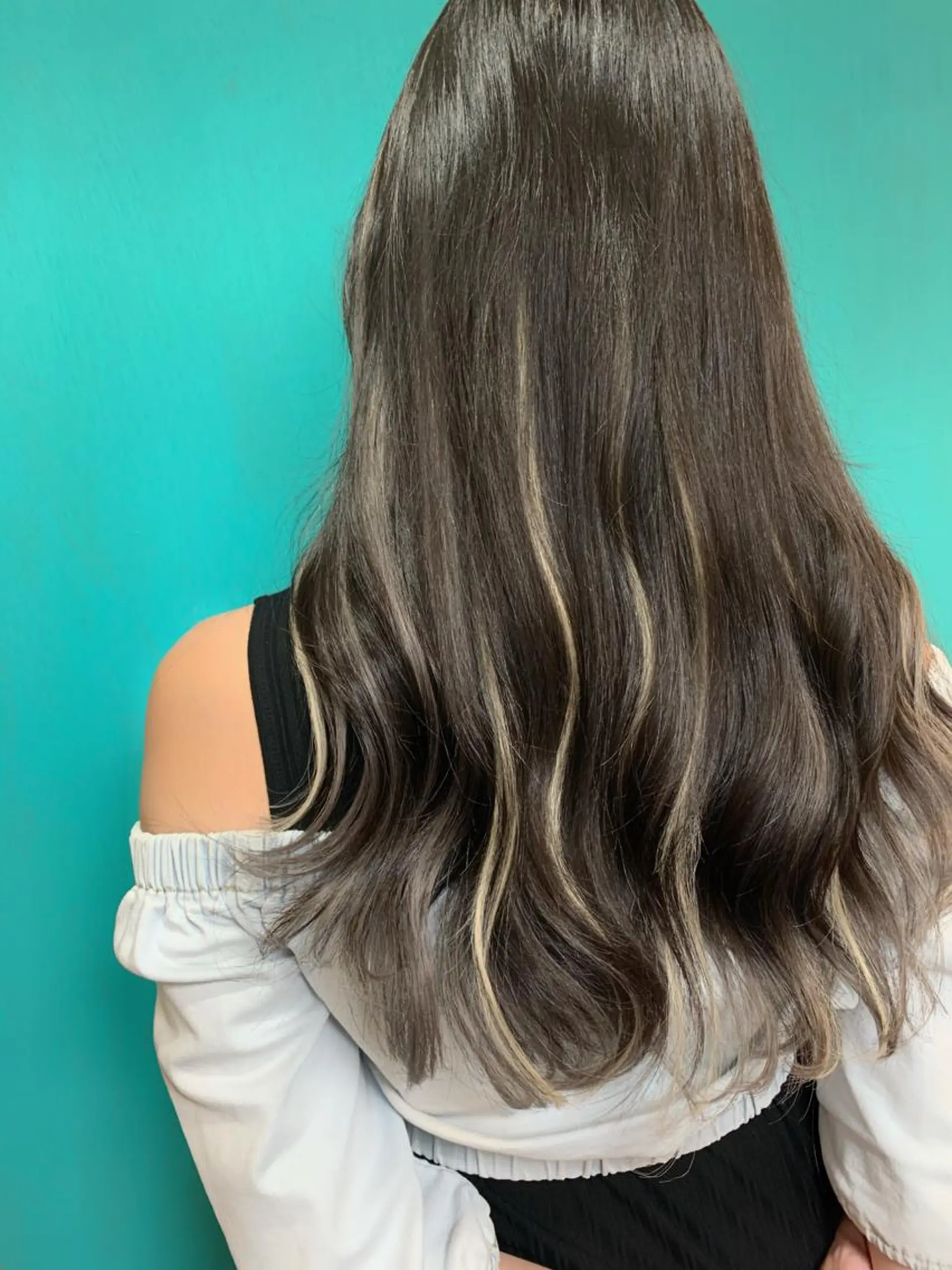 ロング ハイライト 【髪質改善特化】 新宿/縮毛矯正/セラのヘアスタイル