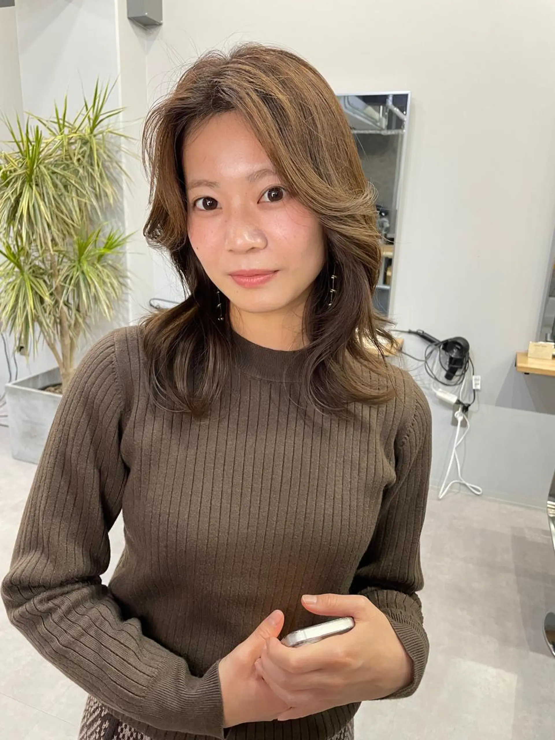 ミディアム カット ヘアカラー トリートメント 倉辻 香奈子のヘアスタイル