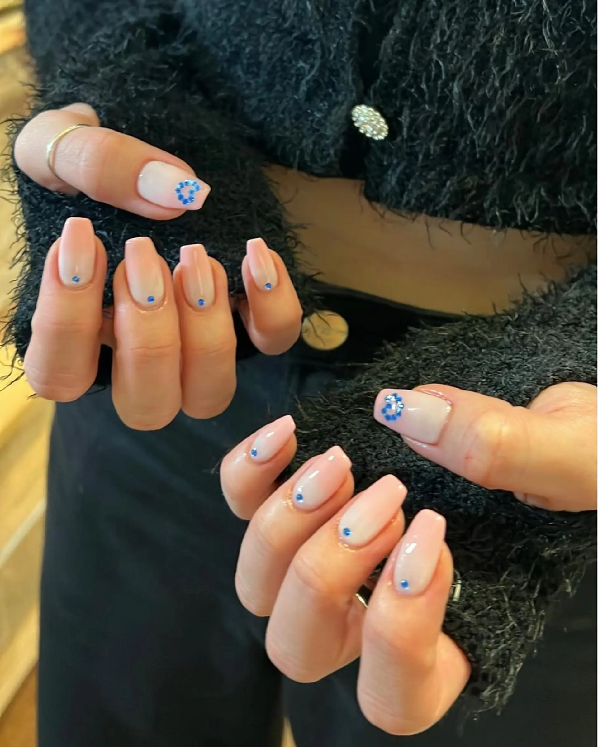 ネイル ハンドネイル フットネイル ハンドケア Nes.Nail所属・Miyagi Asamiのネイルデザイン