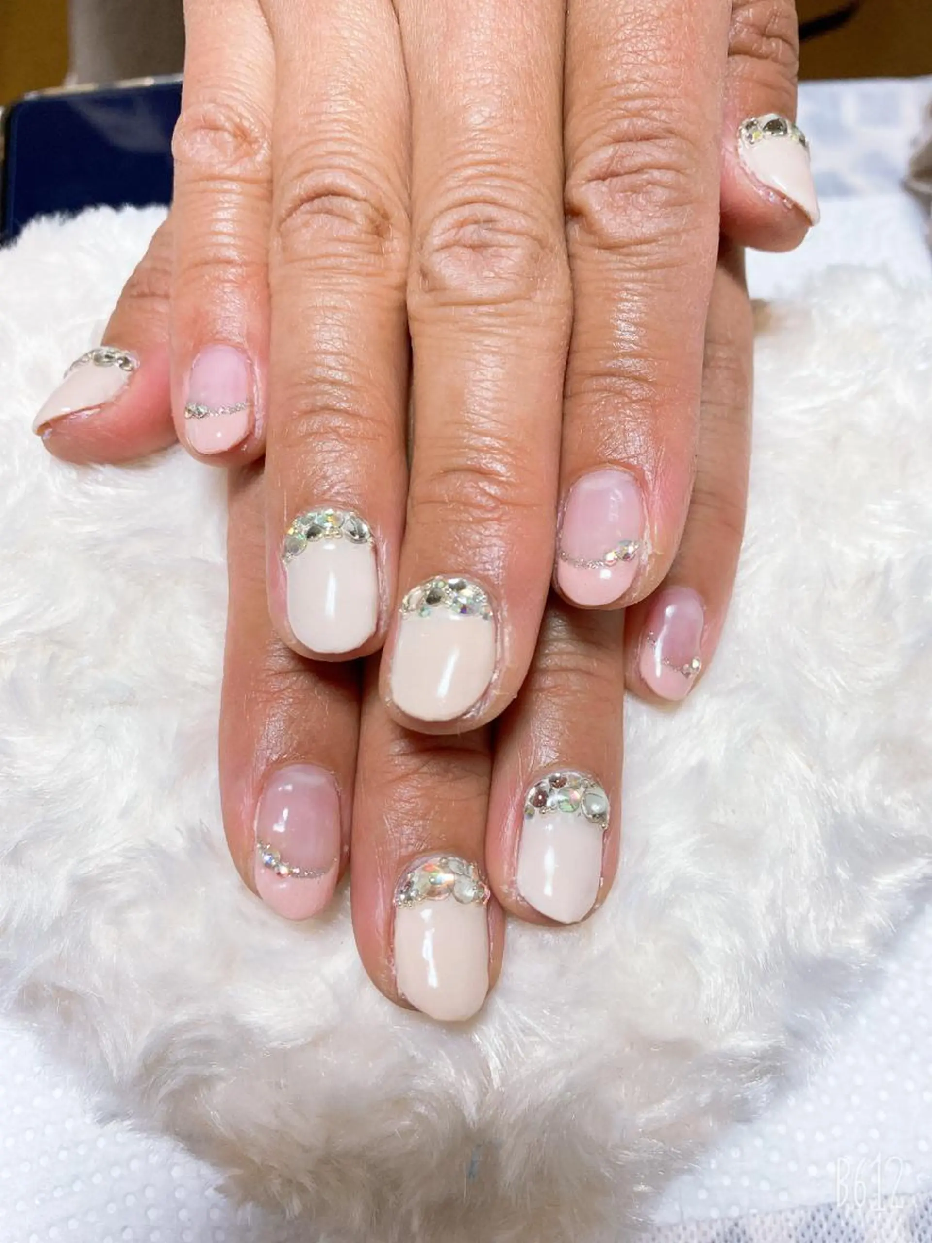 ネイル The Best Beauty受付担当のヘアスタイル