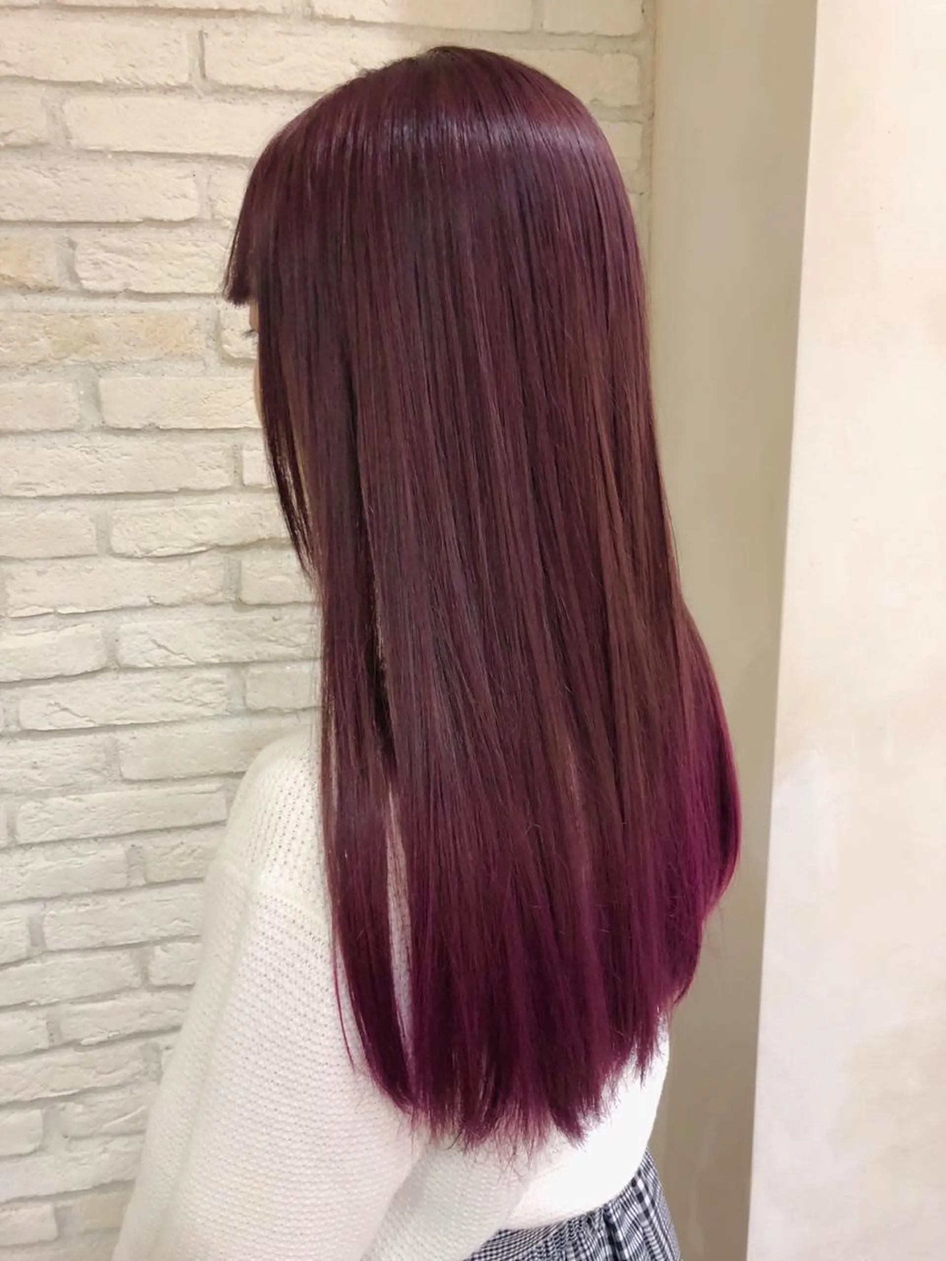 ロング カラー グラデーションカラー ピンクカラー HAUS 片山みほのヘアスタイル