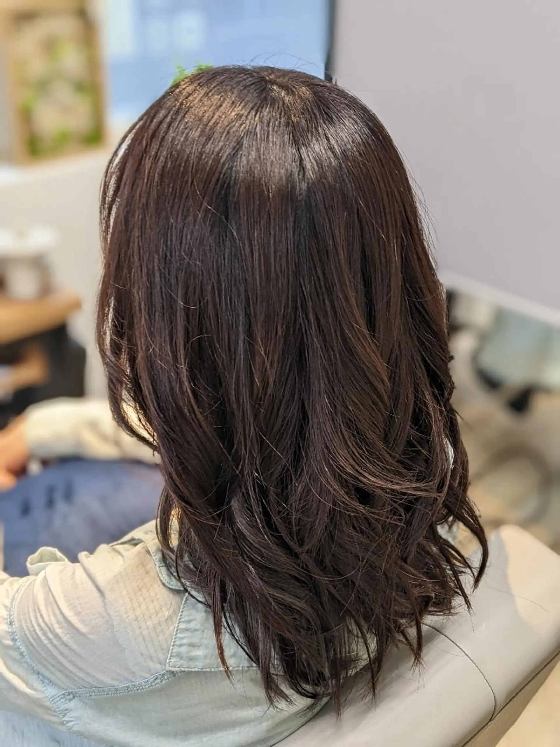 ミディアム カラー イヤリングカラー Kokeshi/美髪 /脱毛/ヘッドスパのヘアスタイル