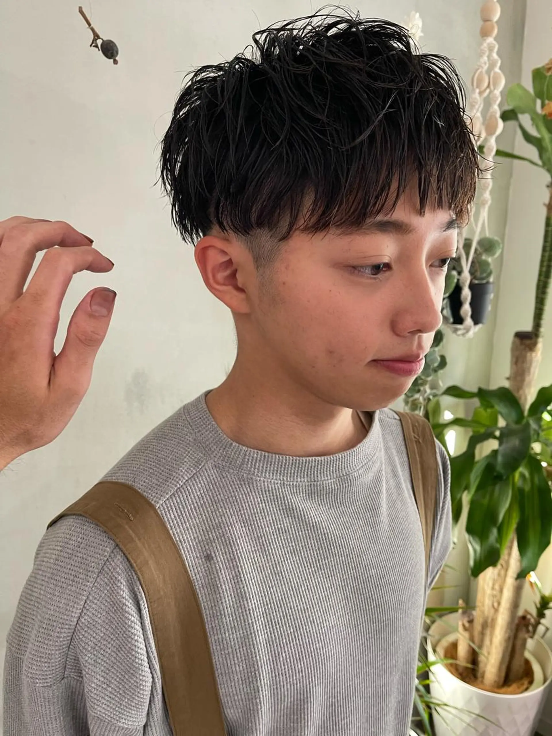 ショート メンズ マッシュ 刈り上げ ハイトーンカラー RYUのヘアスタイル