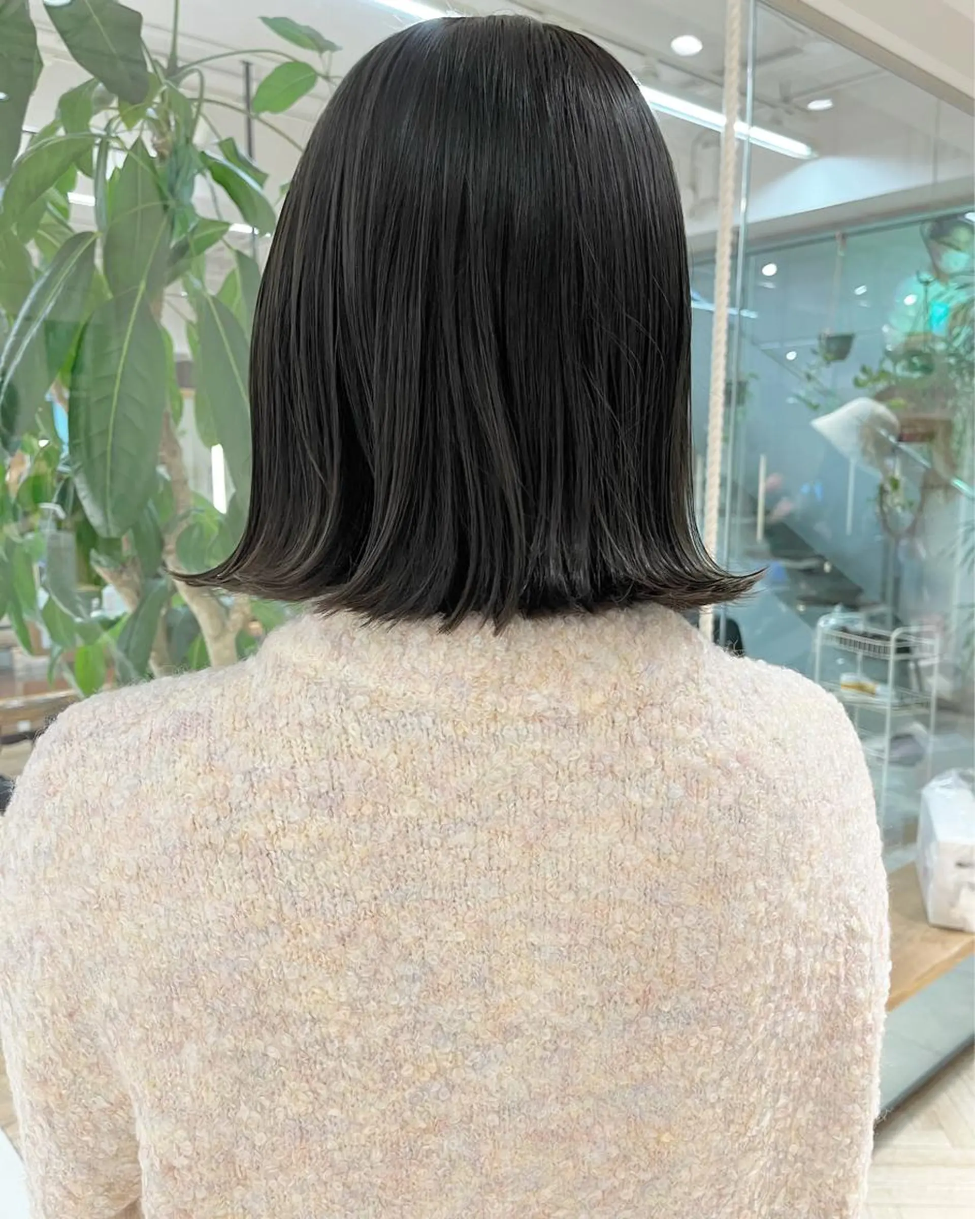 ミディアム カラー ヘアアレンジ グレージュ オリーブグレージュ オリーブグレー カット ヘアカラー 🌷ボブ/髪質改善 ストレートのヘアスタイル