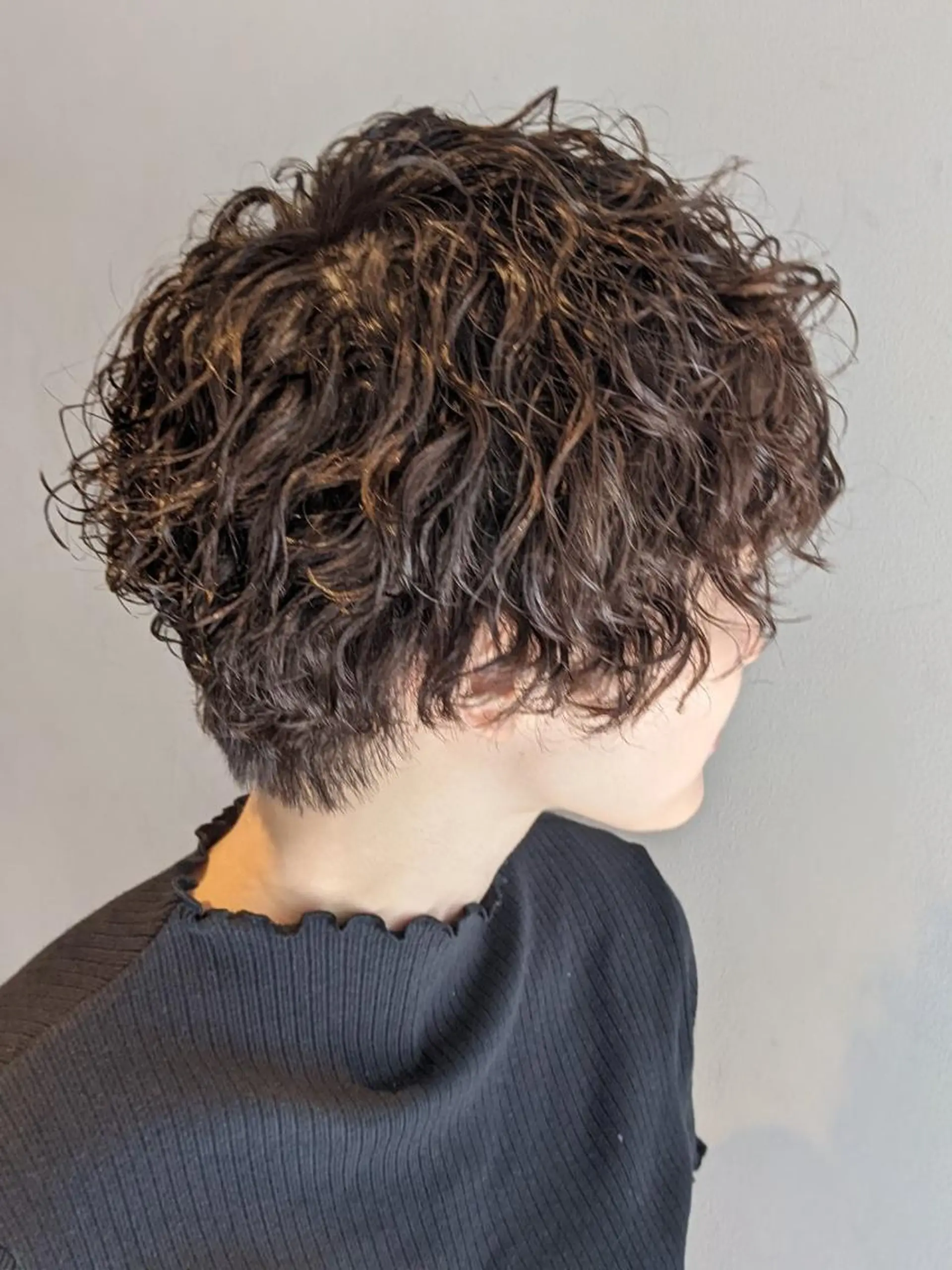 ショート パーマ パピヨンロゼ 髪質改善/ブリーチのヘアスタイル