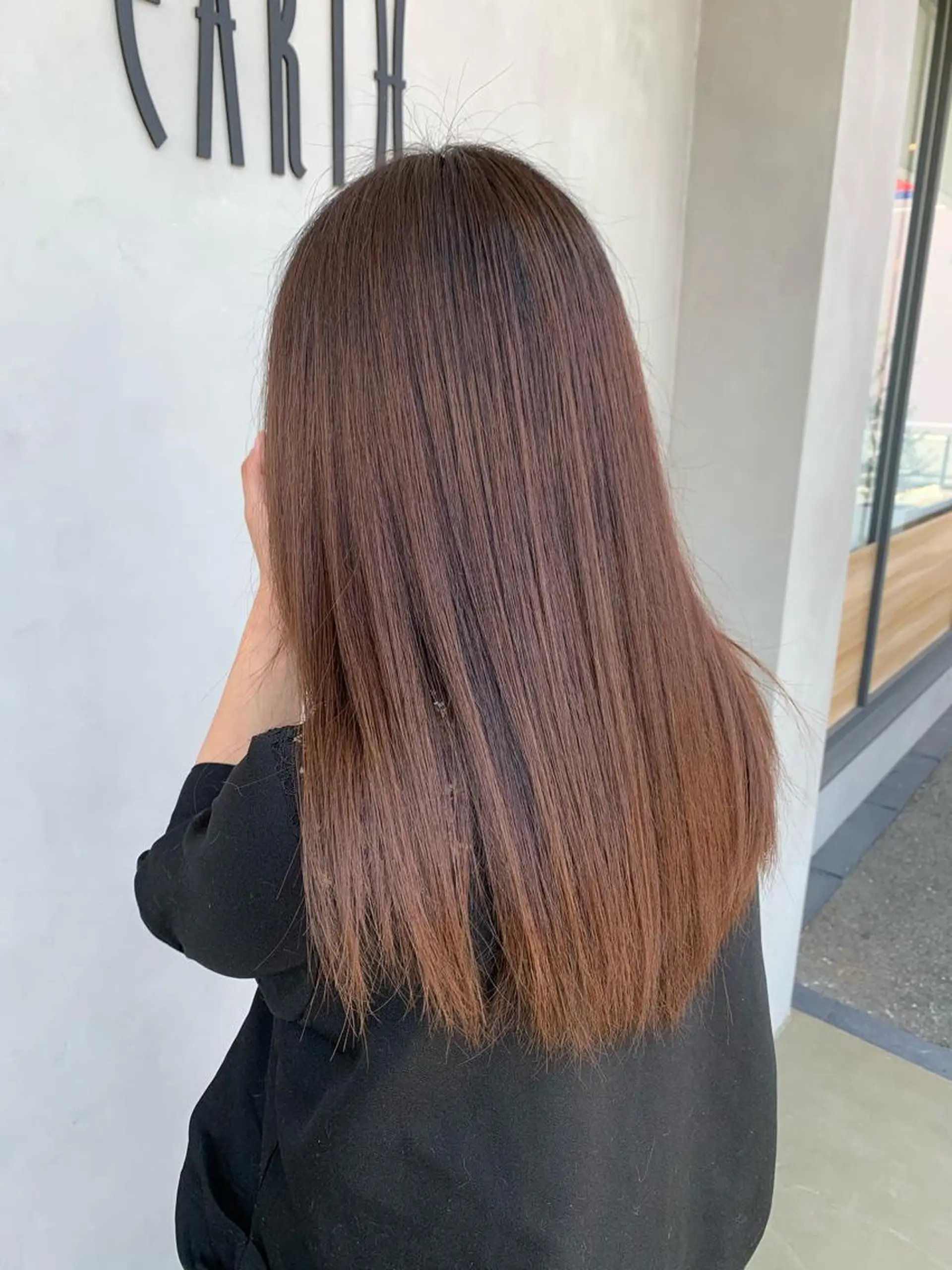 ロング カラー ブラウンカラー ココアブラウン トリートメント 名古屋／デザイン／ ブリーチ/松井亮磨のヘアスタイル