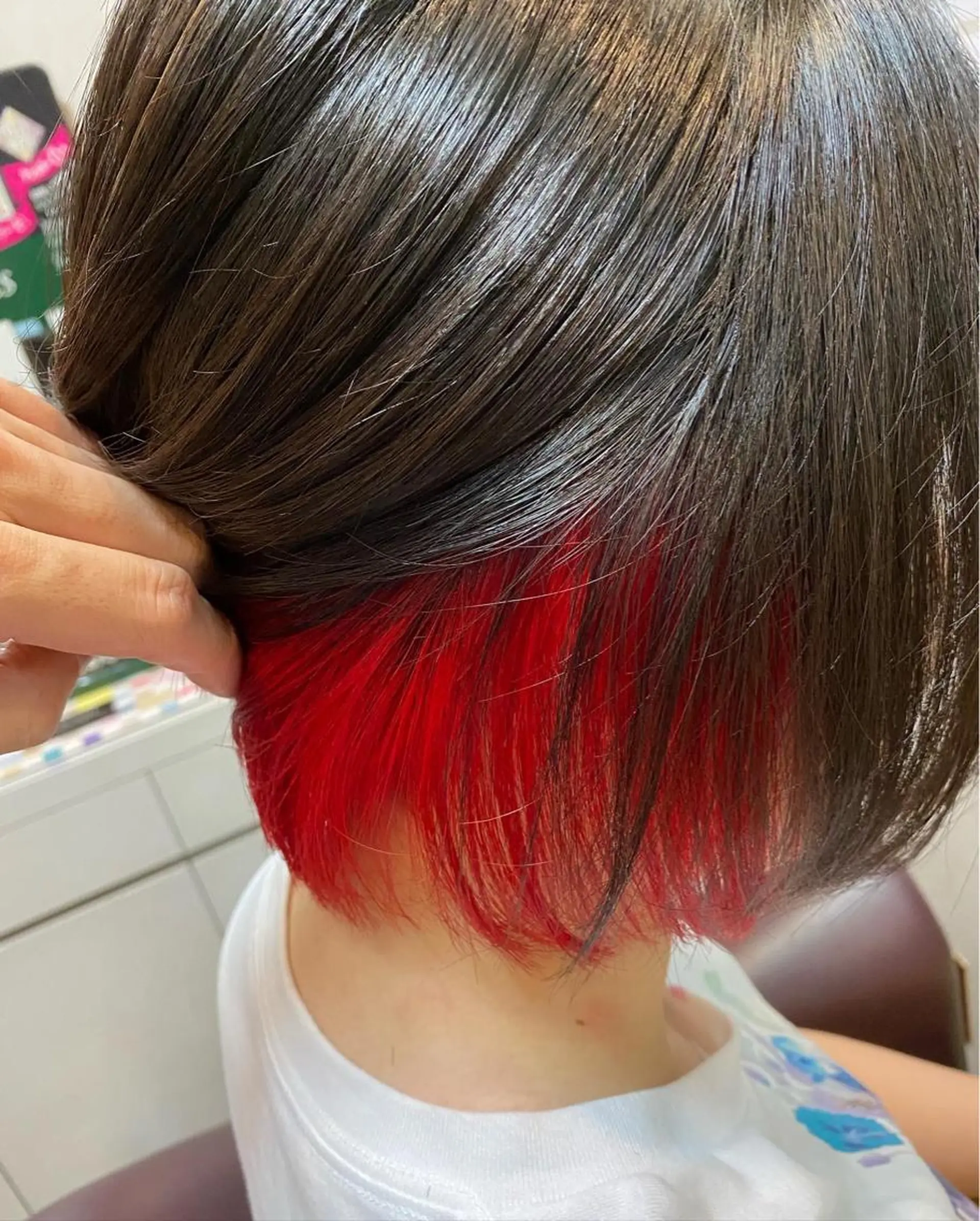 ショート カラー ブリーチ ヘアカラー Revie所属・松 下のヘアスタイル