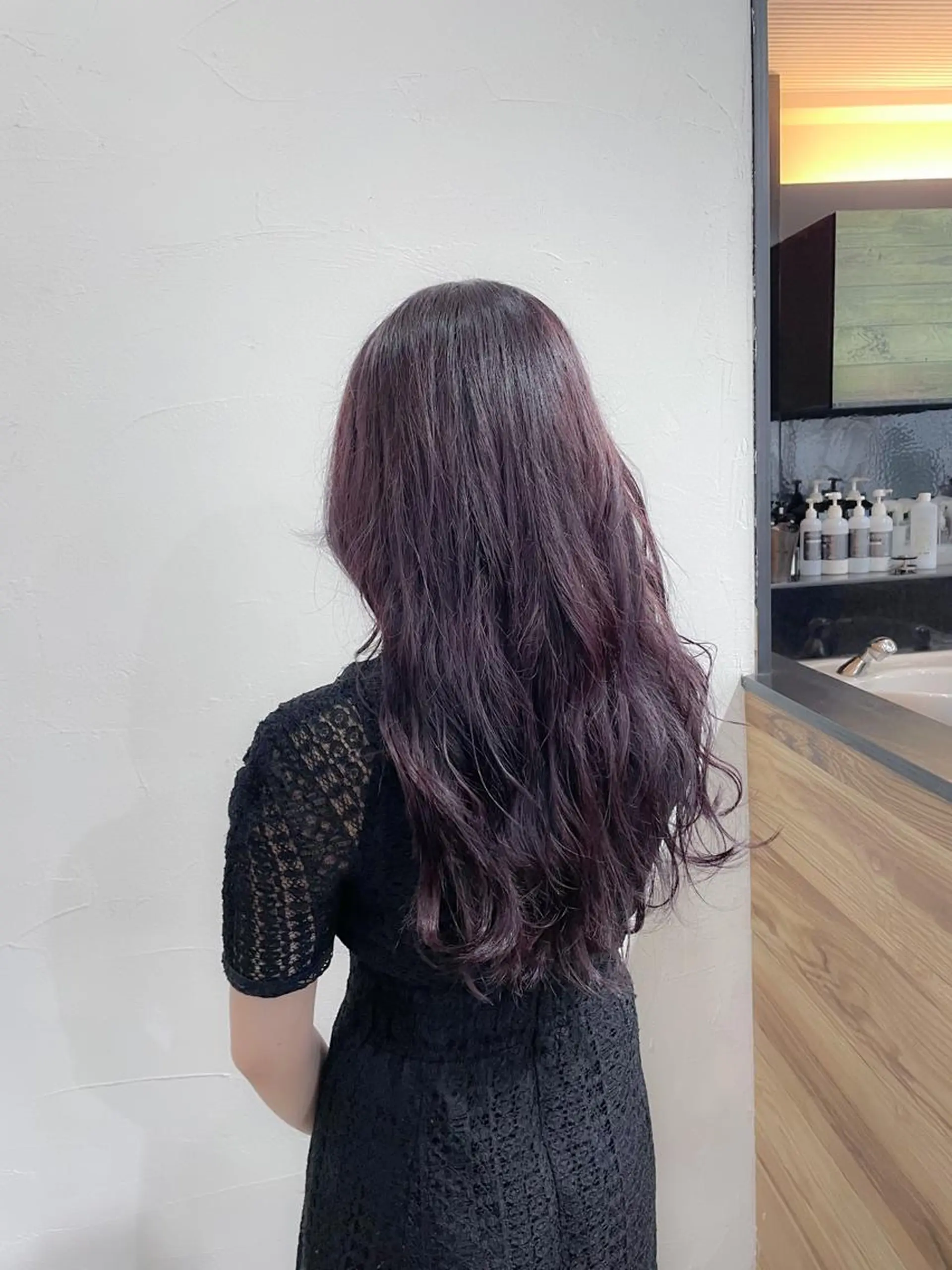 ロング カラー ブリーチ ラベンダーカラー ピンクカラー ピンクラベンダー レイヤーカット カット ヘアカラー トリートメント かんばら りょーいのヘアスタイル