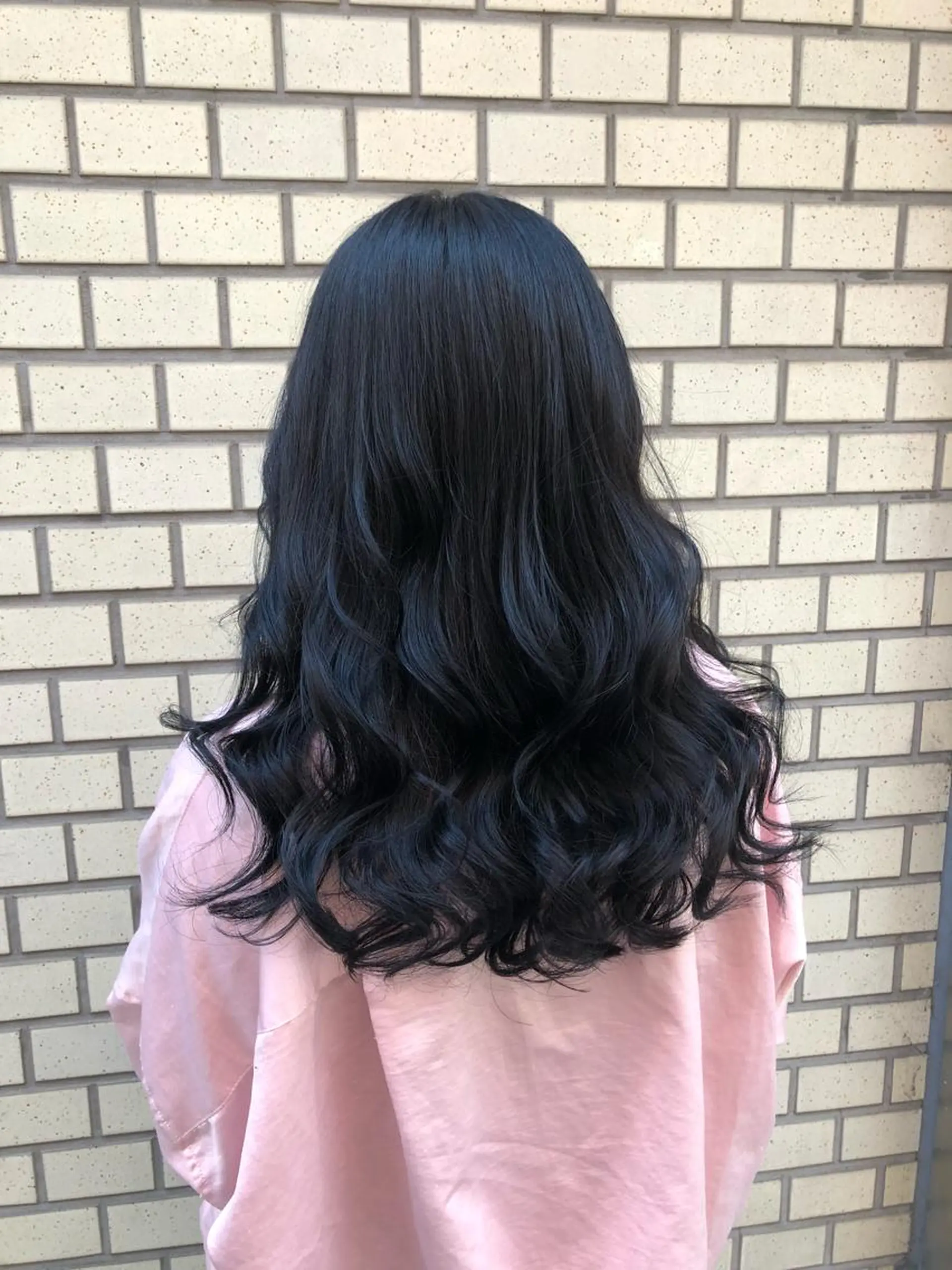 ロング カラー 黒髪 ブルーカラー ブルーブラック ムルギョル巻き オルチャンヘア 韓国ヘア得意❤︎森澤 悠佳のヘアスタイル