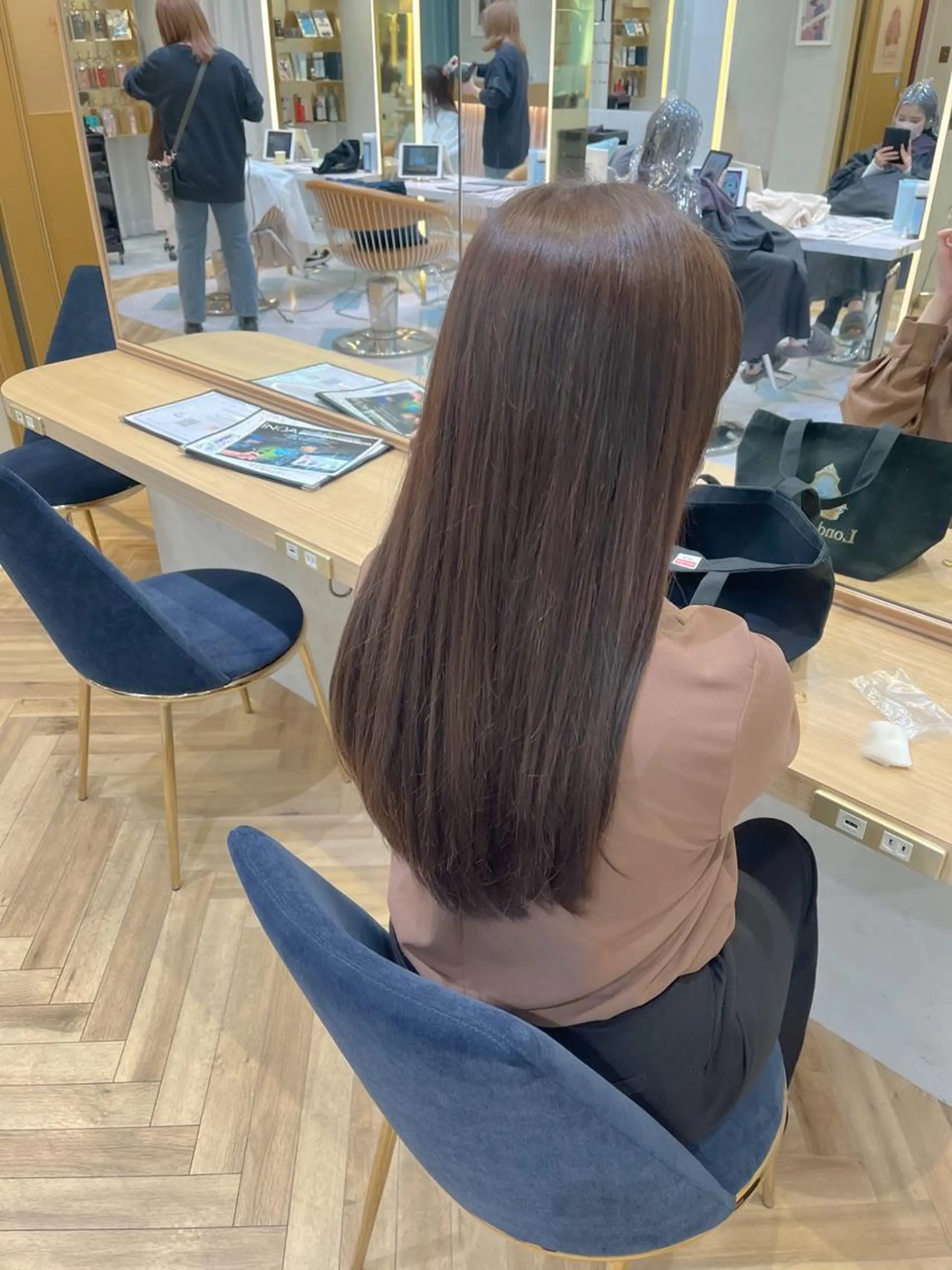 ロング カラー ブリーチ 透明感カラー ダブルカラー ブリーチなしカラー 透明感カラー│ レイヤーヘア中居美樹のヘアスタイル