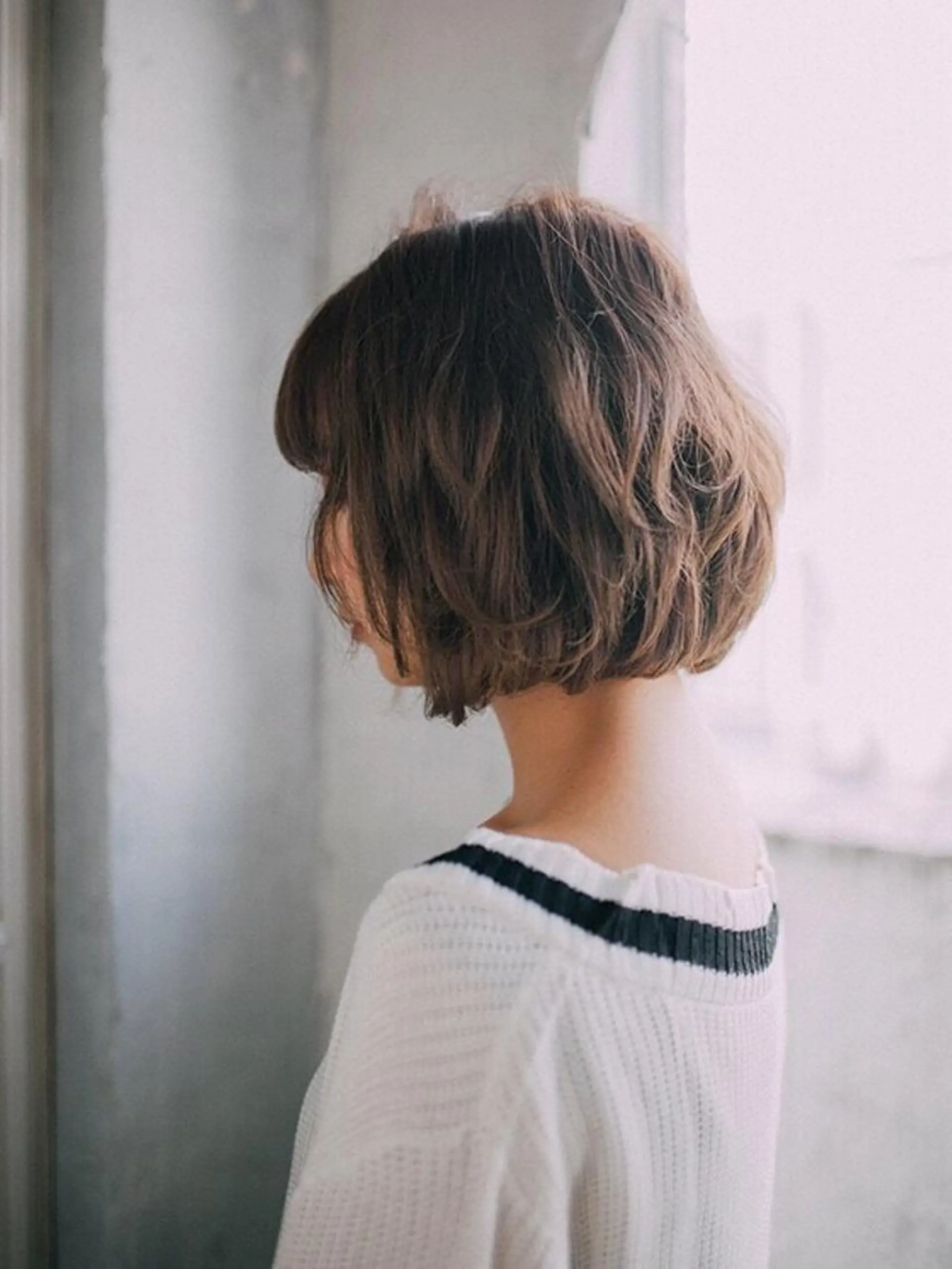 ショート カラー パーマ カット トリートメント 白髪ぼかしハイライト 柳川拓哉のヘアスタイル