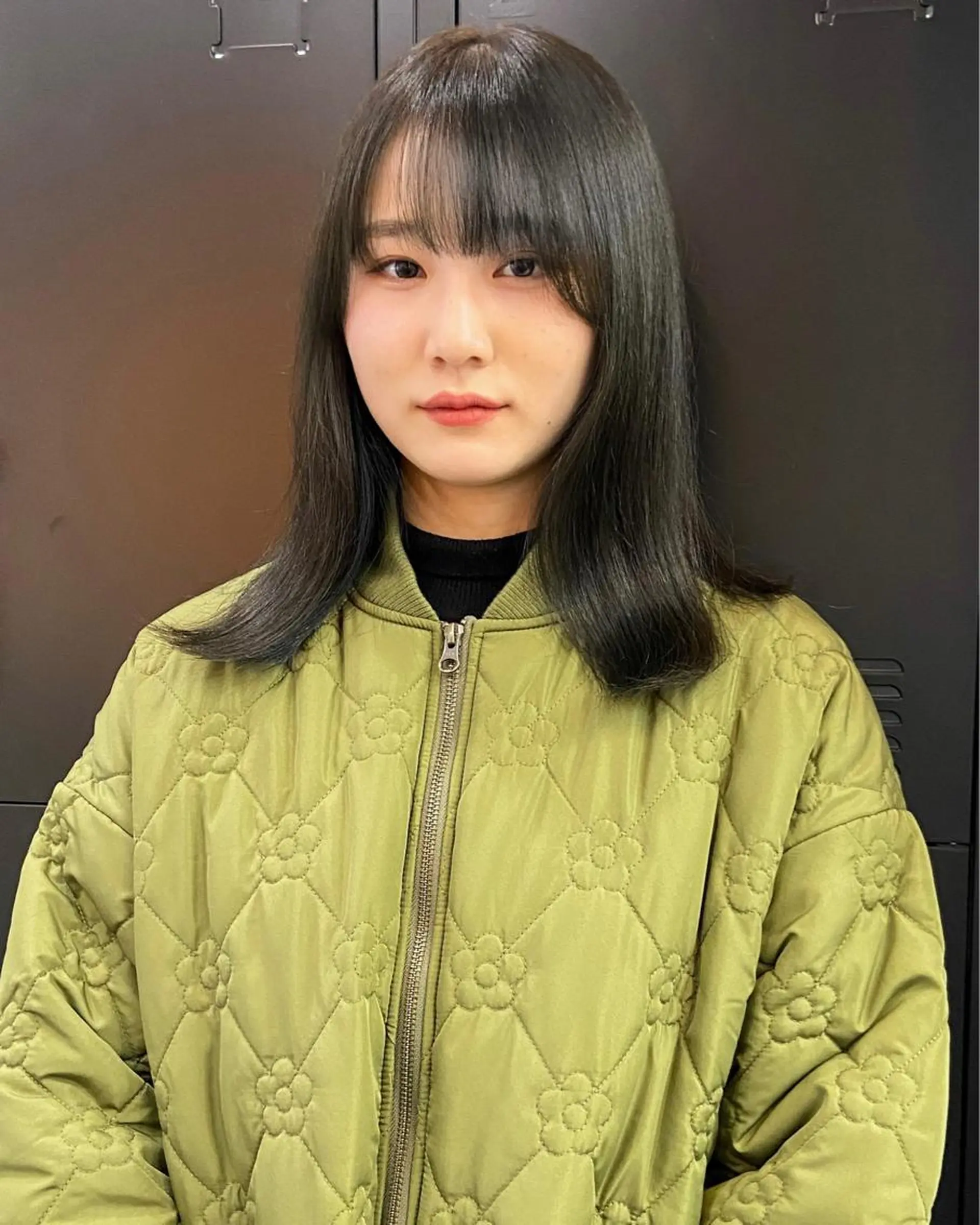 セミロング 藤山大地/髪質改善 /透明感/ブリーチのヘアスタイル