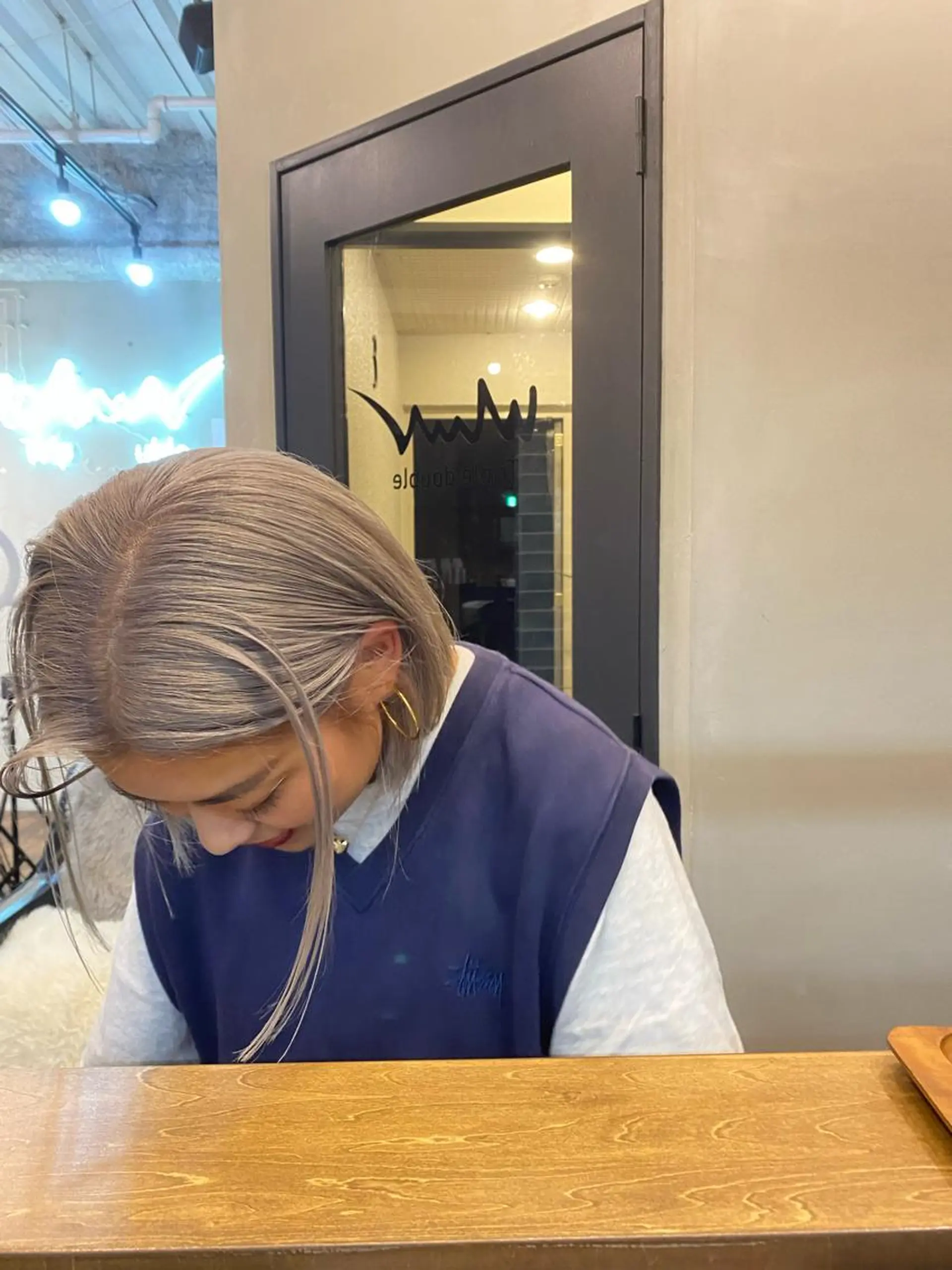 ショート カラー triple double所属・武智 未来のヘアスタイル