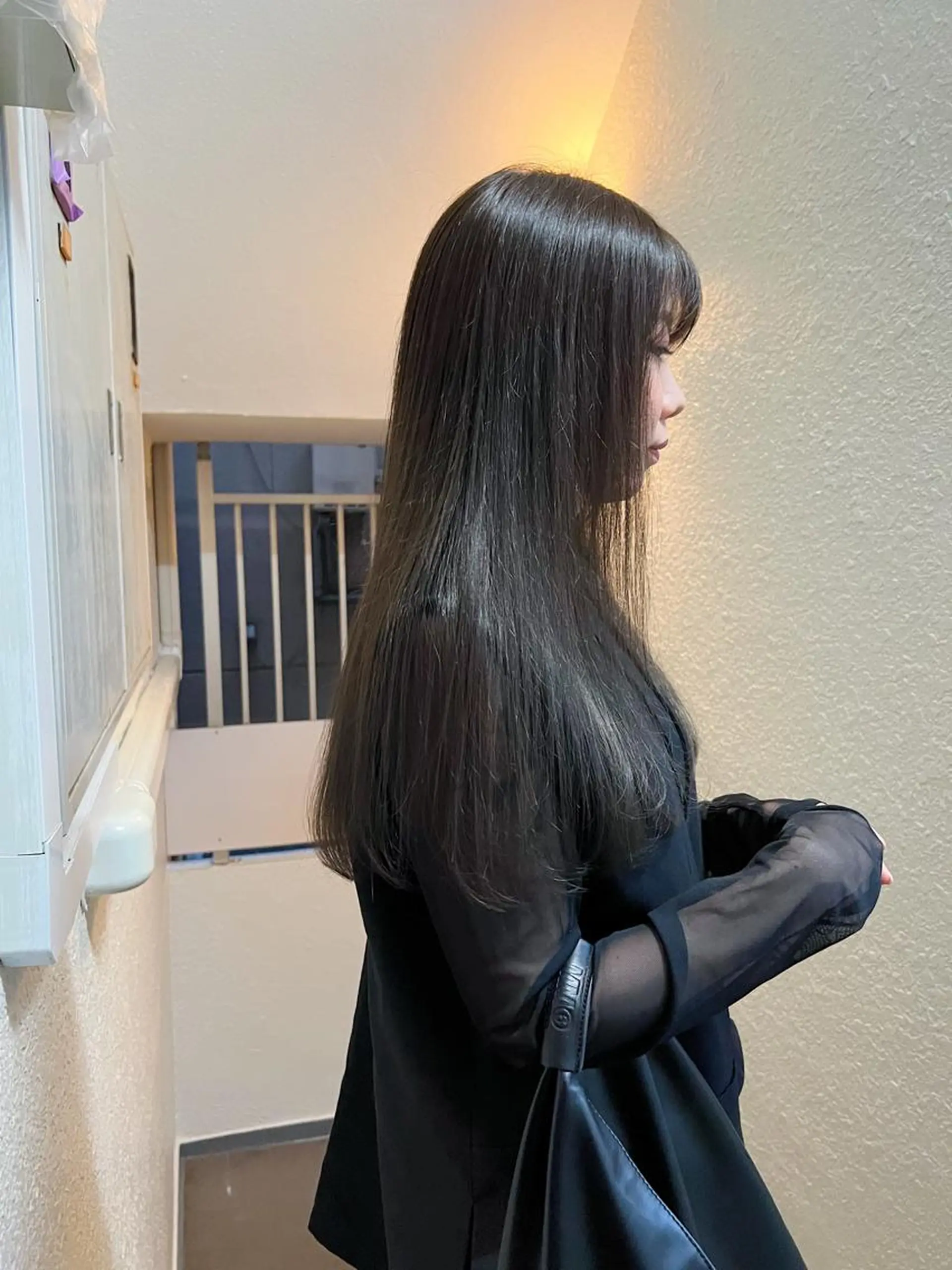 セミロング カラー カット 縮毛矯正 鈴木駿介 レイヤーカットのヘアスタイル