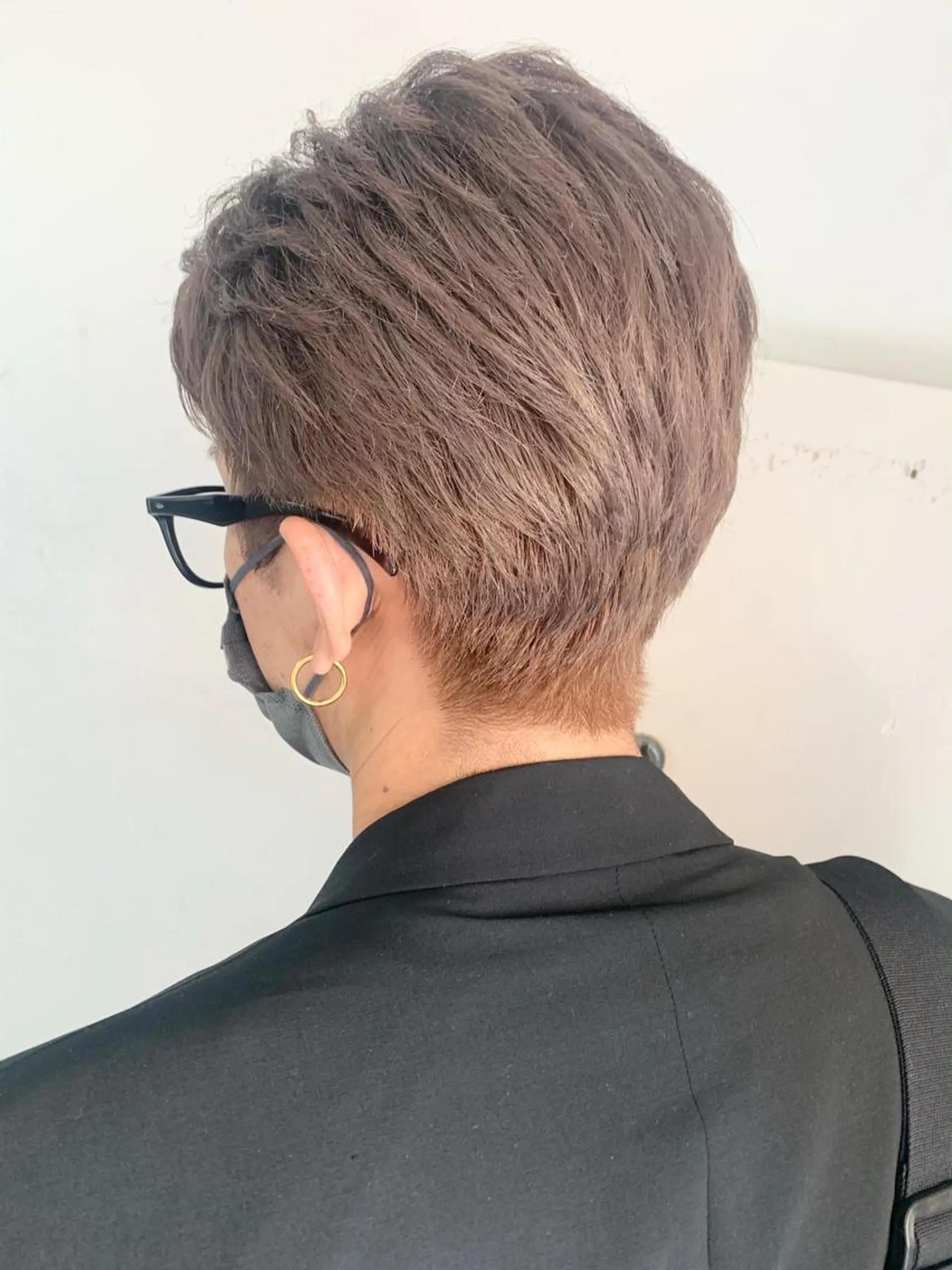 ショート カラー 切りっぱなしボブ ベージュカラー ブリーチ ケアブリーチ デザインカラー ヘアカラー 🦕ウルフカット 🦕ａｋｉｈｏのヘアスタイル