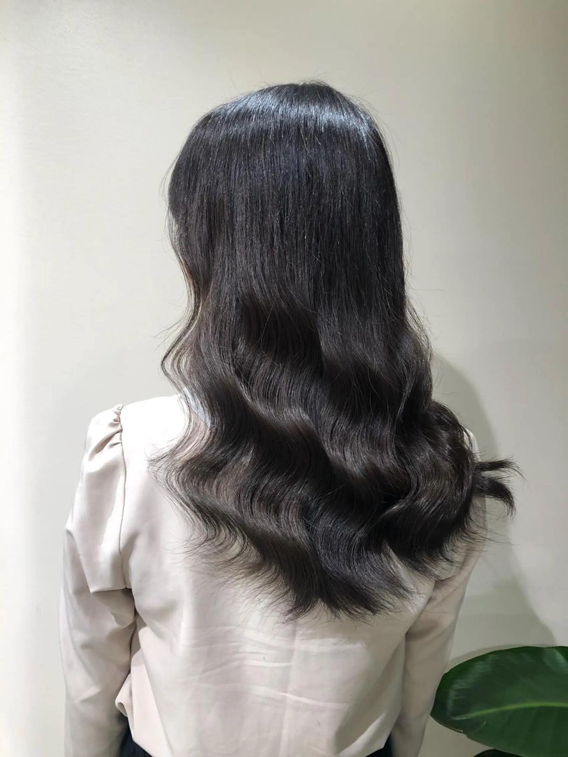 セミロング カラー グレージュ ヨシンモリ 🦋美髪／エクステ 🦋アベイクミのヘアスタイル