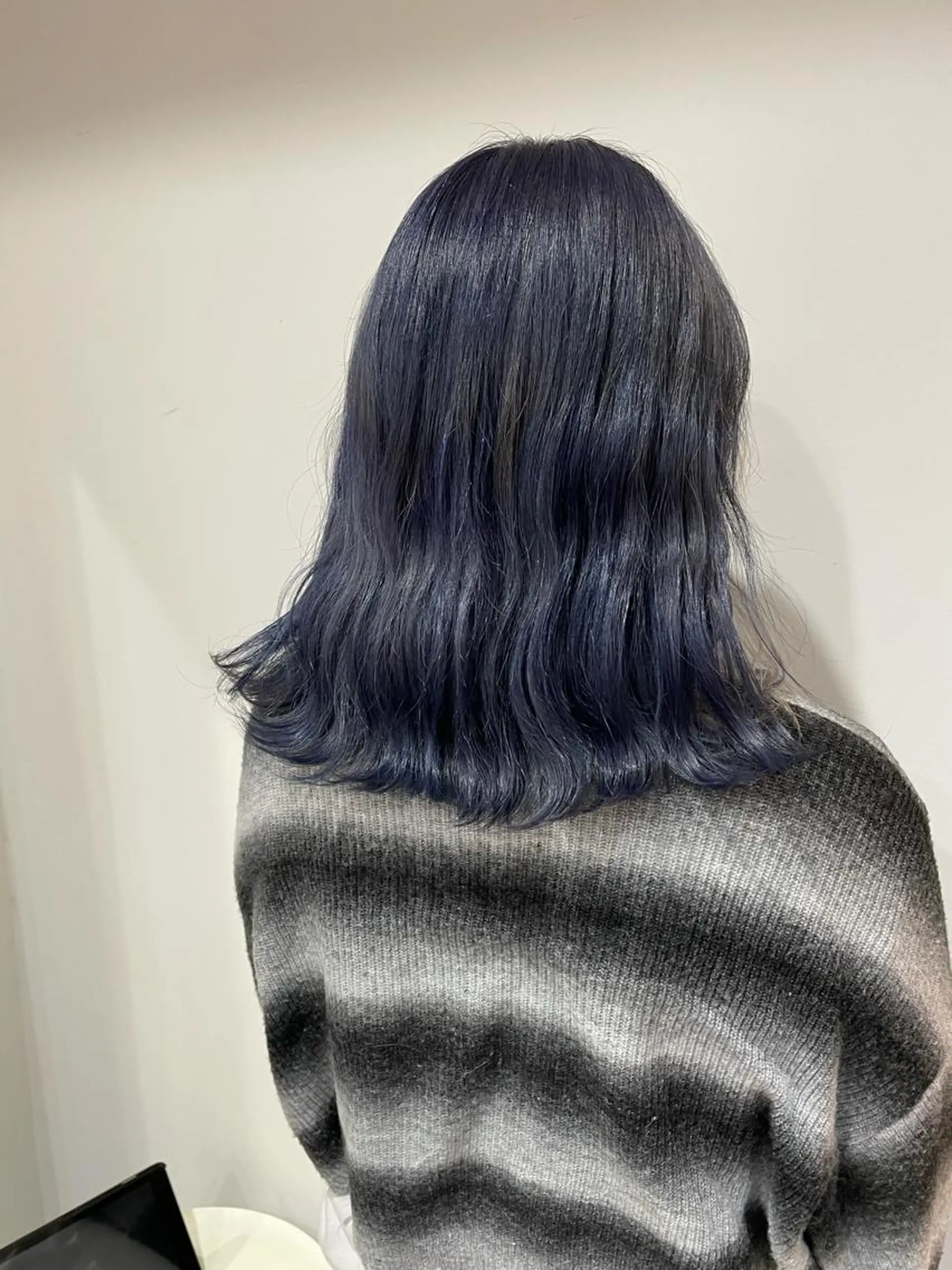 ミディアム カラー ブリーチ ネイビーカラー ヘアカラー 中目黒🌼 🌼ハナのヘアスタイル