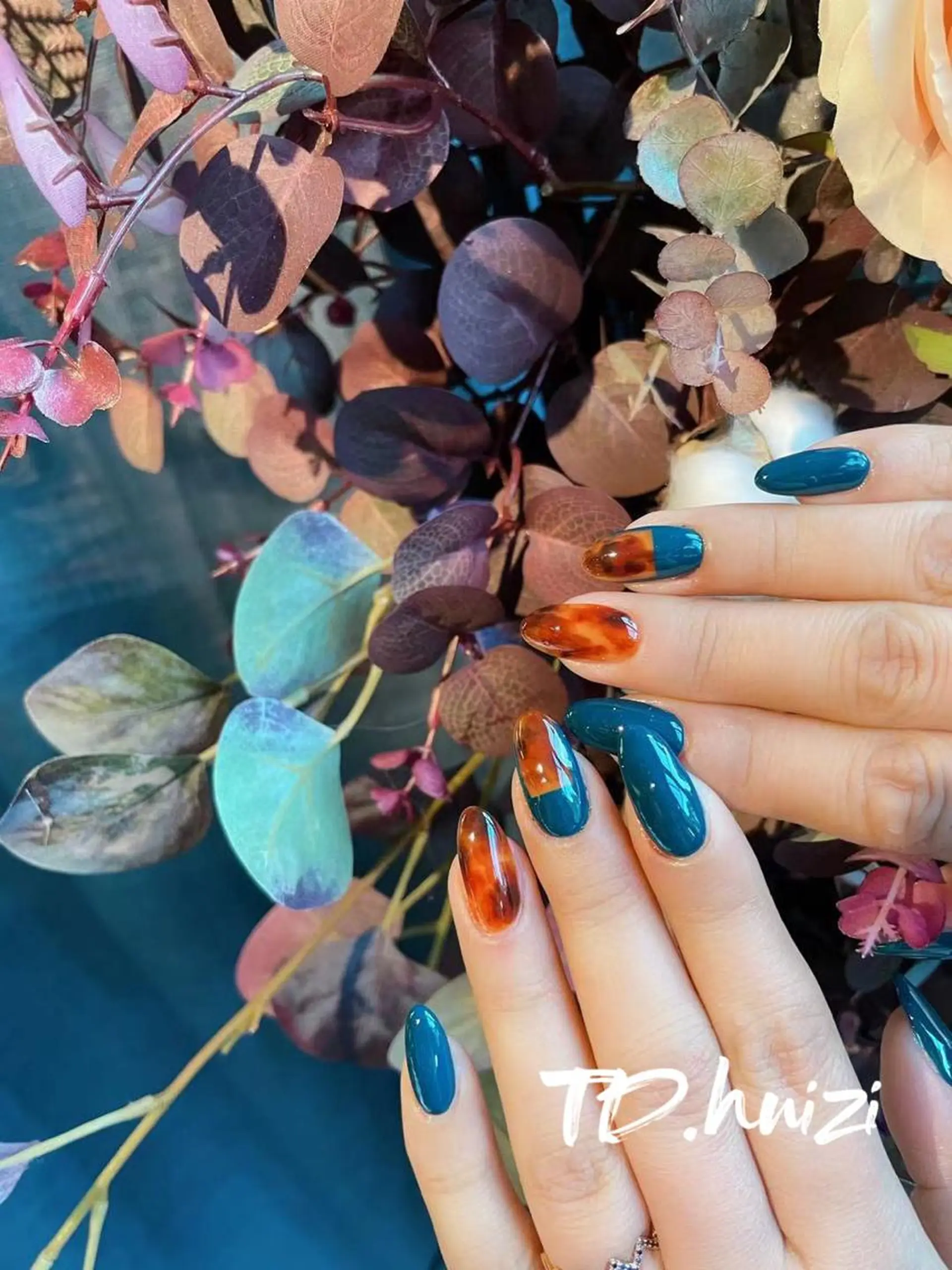 セミロング めぐみのネイルサロン 惠のネイルデザイン