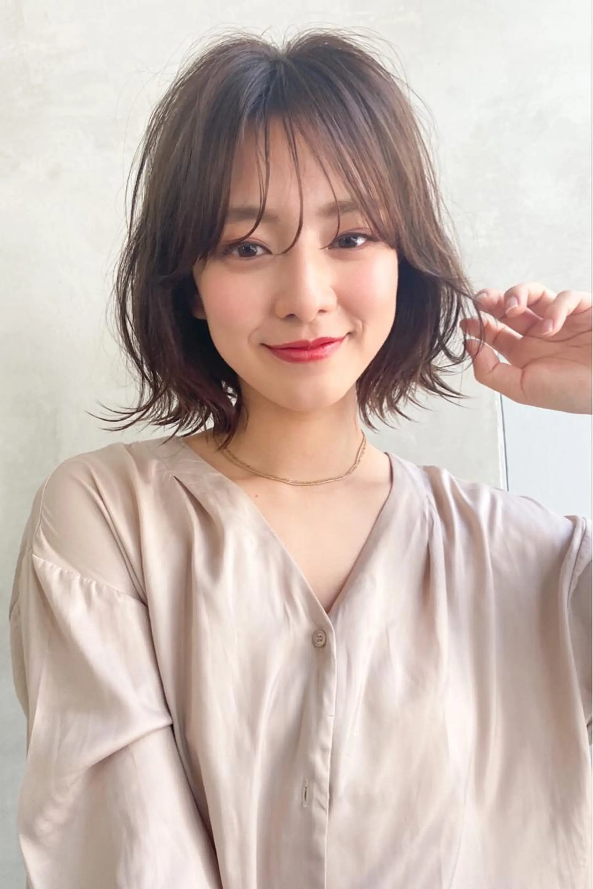 ミディアム カラー アッシュ アッシュブラウン ブラウンカラー カット ヘアカラー トリートメント ヘアセット 金子 廉のヘアスタイル