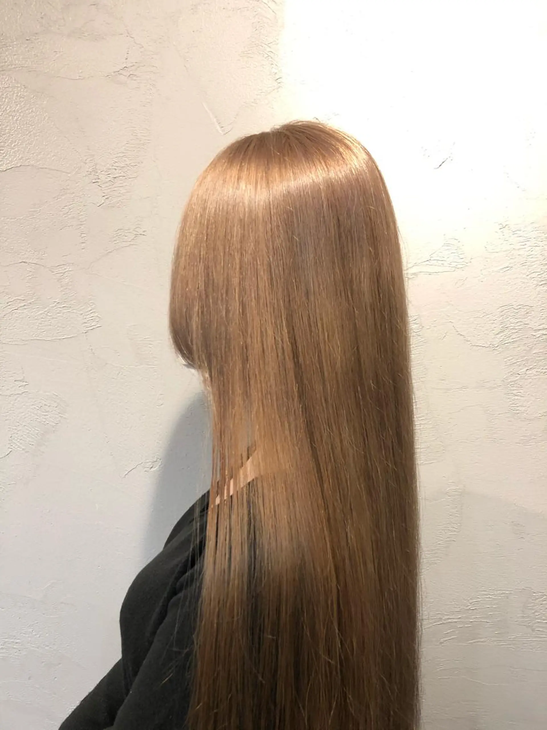 ロング カラー ベージュカラー ブリーチ ミルクティーベージュ Bei Licoldo.Atole  ベイリコルド アトリ所属・ブリーチ、縮毛 髪質改善　宮城一真のヘアスタイル