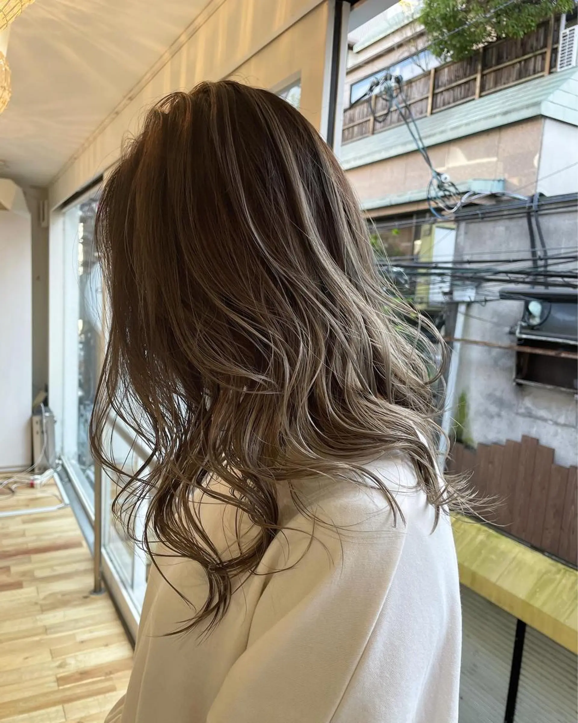 ミディアム カラー バレイヤージュ レイヤーカット ヘアカラー トリートメント Tao所属・藤川 大智のヘアスタイル