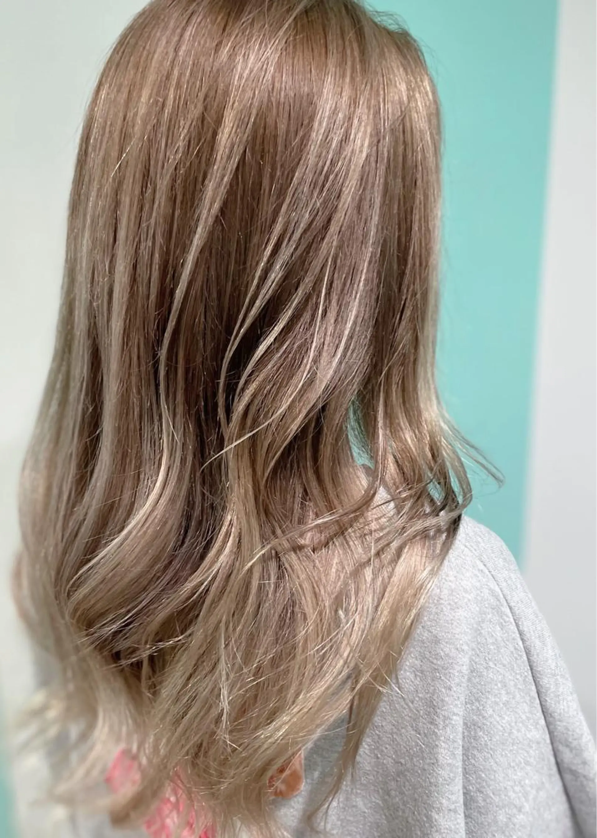 ロング レイヤーカット Matina hair所属・原 千景のヘアスタイル